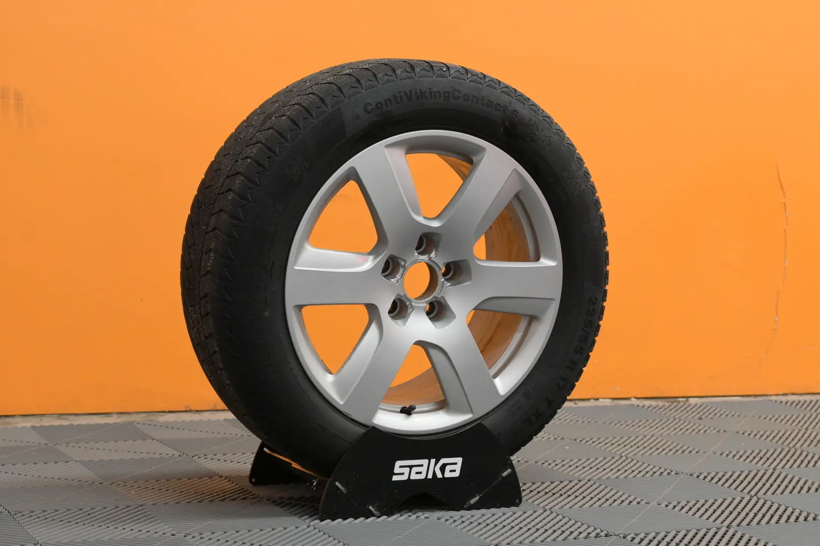 Car Image - 3j81tjdxDTGsrvVX7UQhil