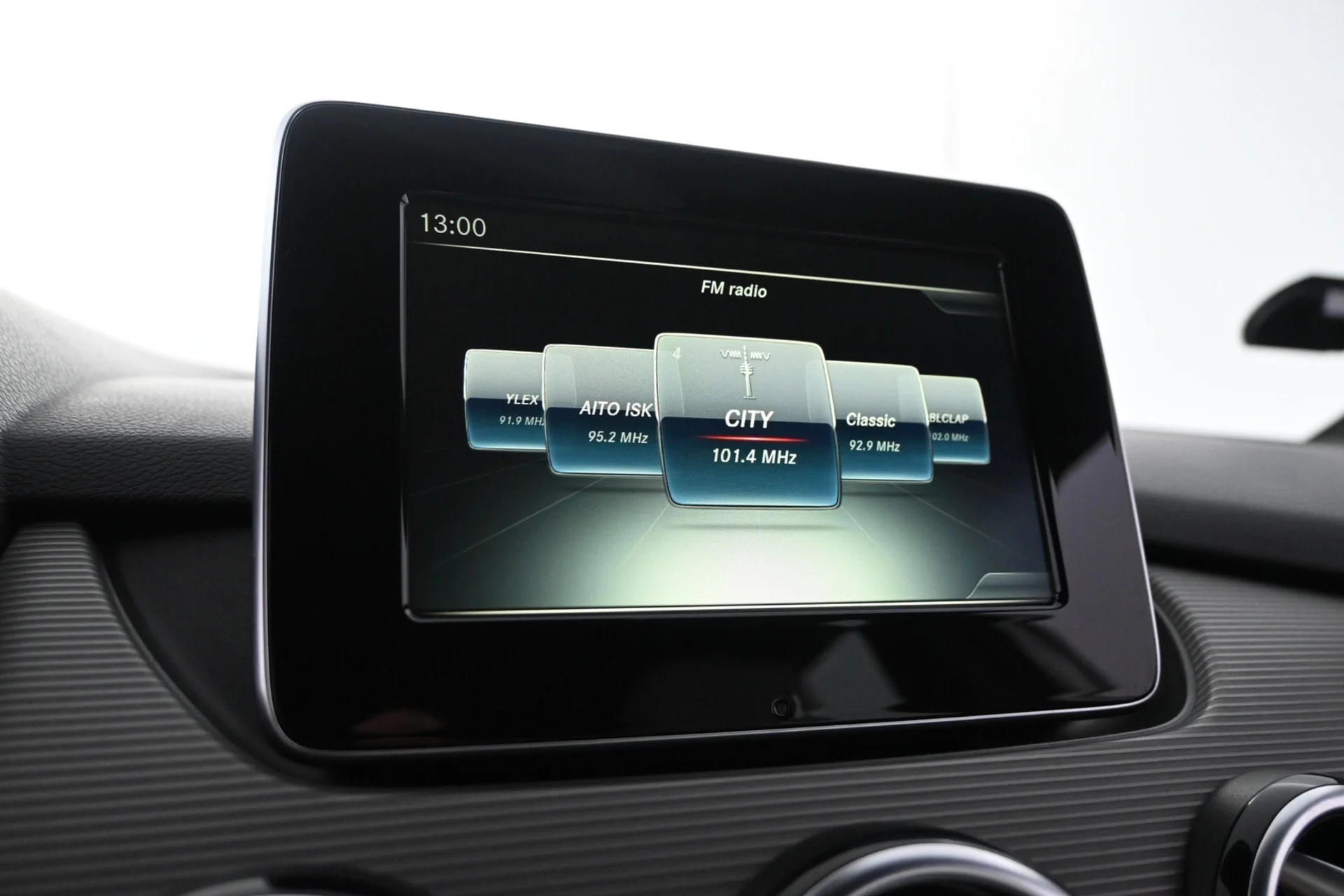 Car Image - 5DZvjDC3LMdWPYxJFfM13N