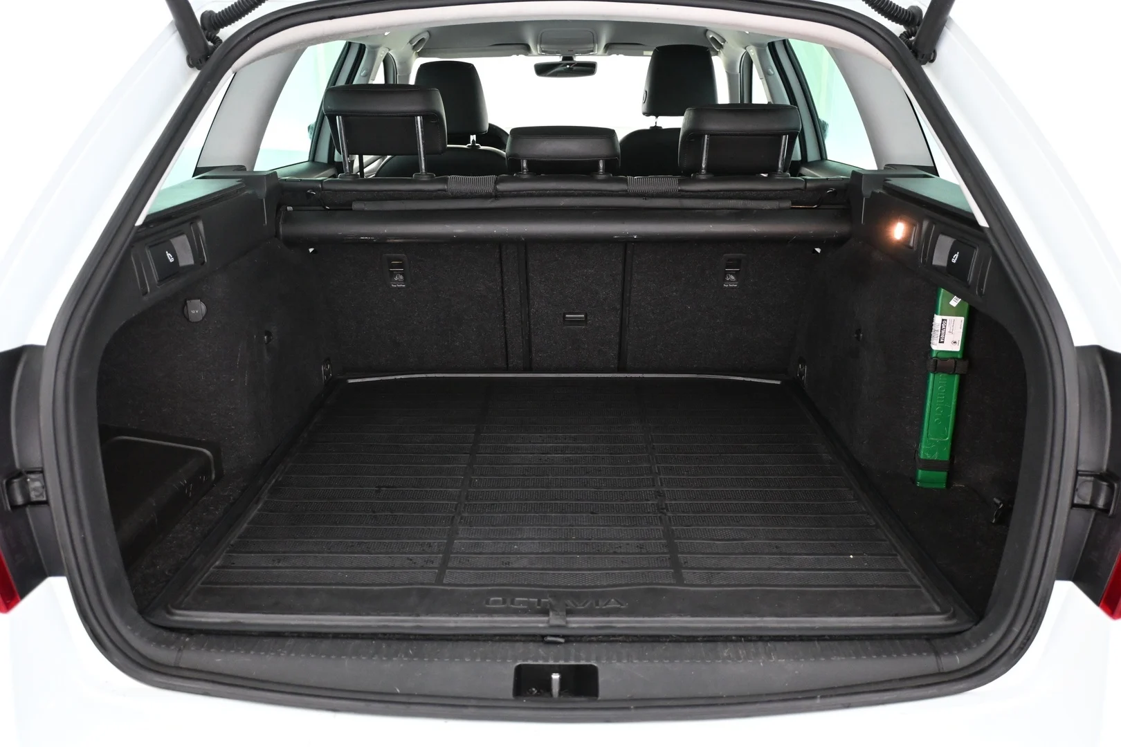 Car Image - 6PqNJoRmKagNigb9alGhmB