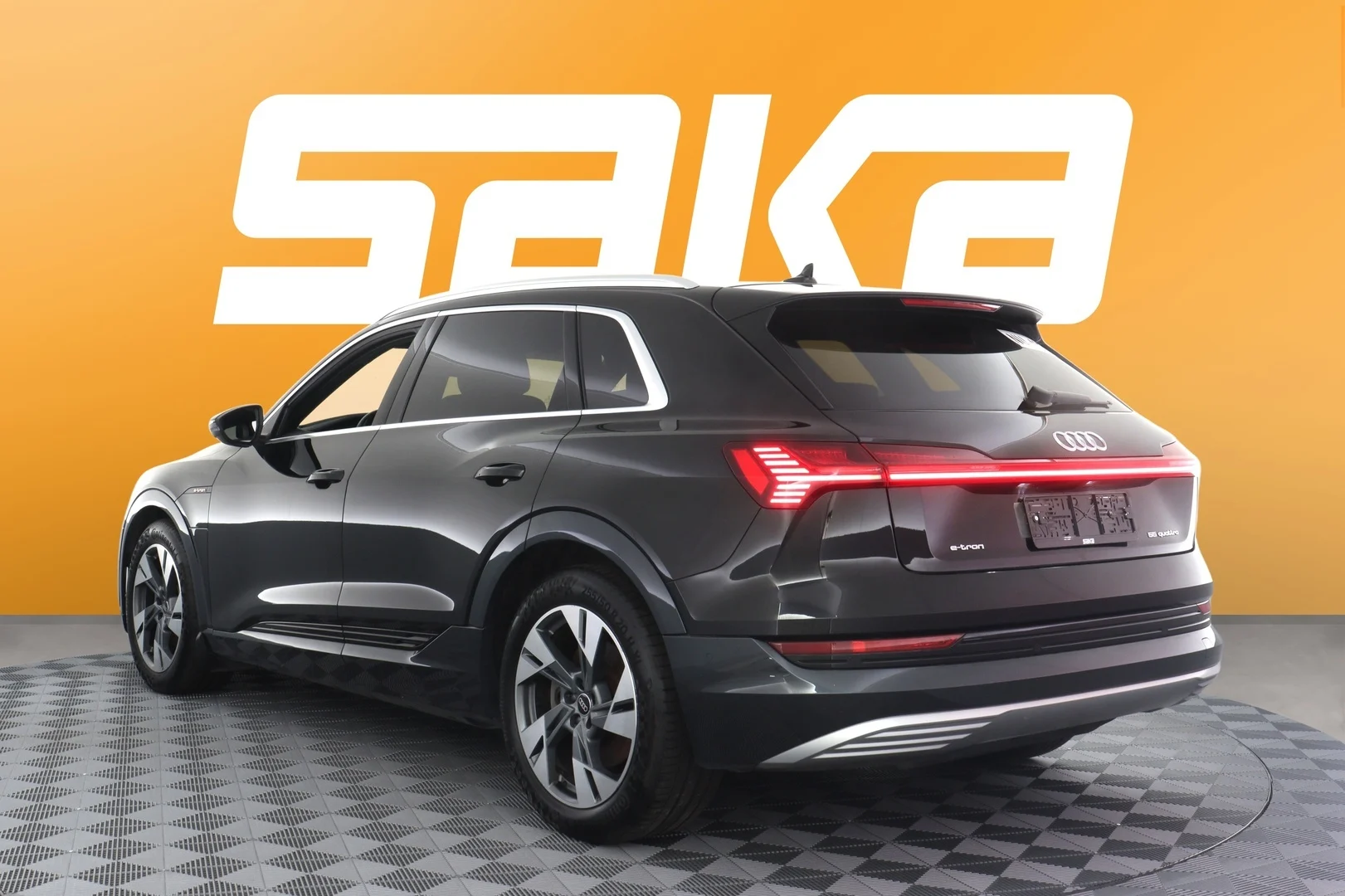 Car Image - 4y7MFHlHQiNX3nUFhfH0dl