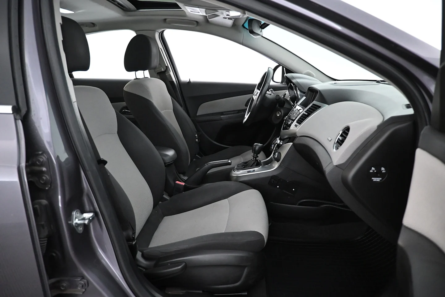 Car Image - 3k28J2OsPhugaIrLWHSPil