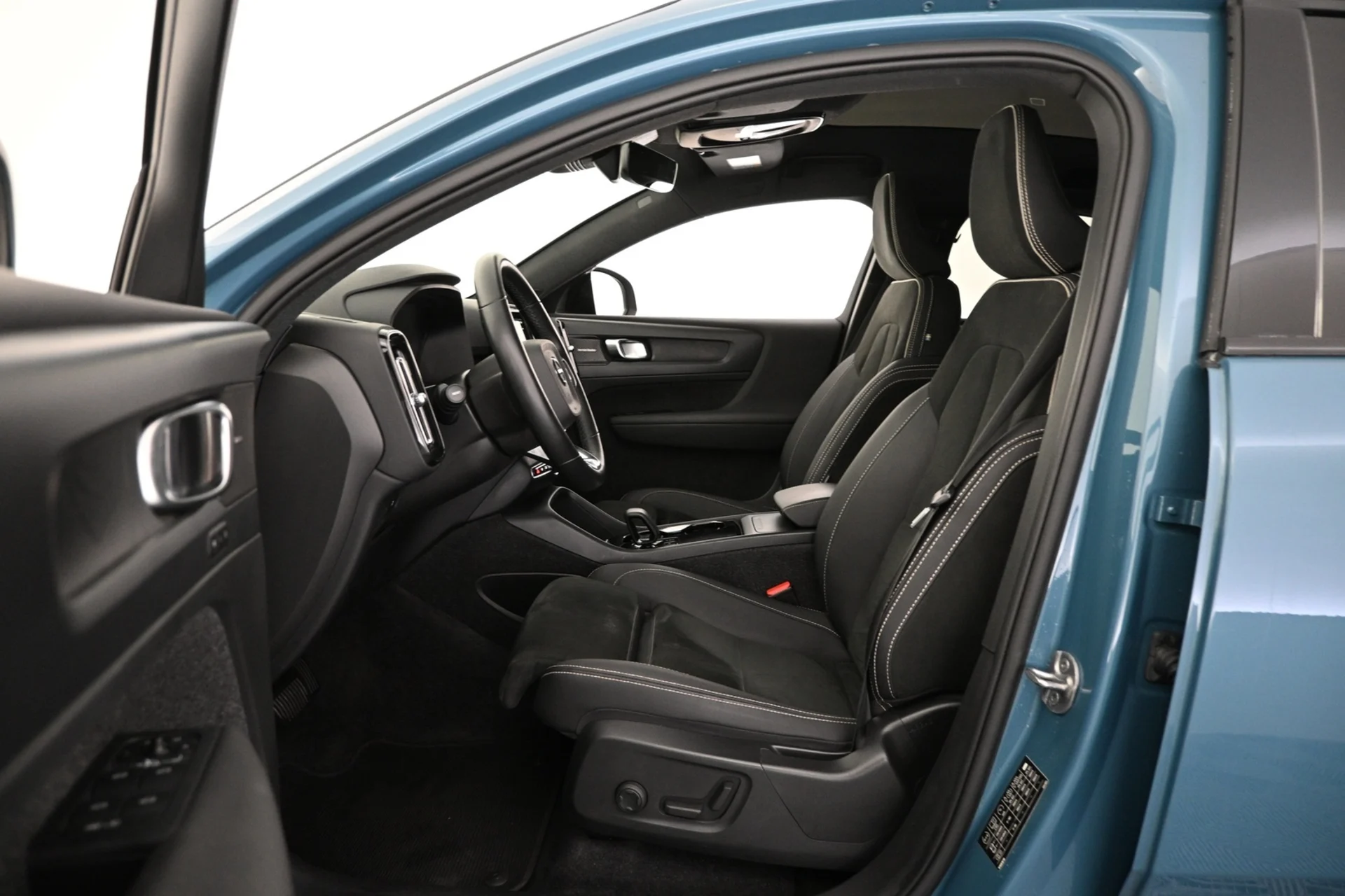 Car Image - 3RuyHySQ9lvMYydzELX1z2