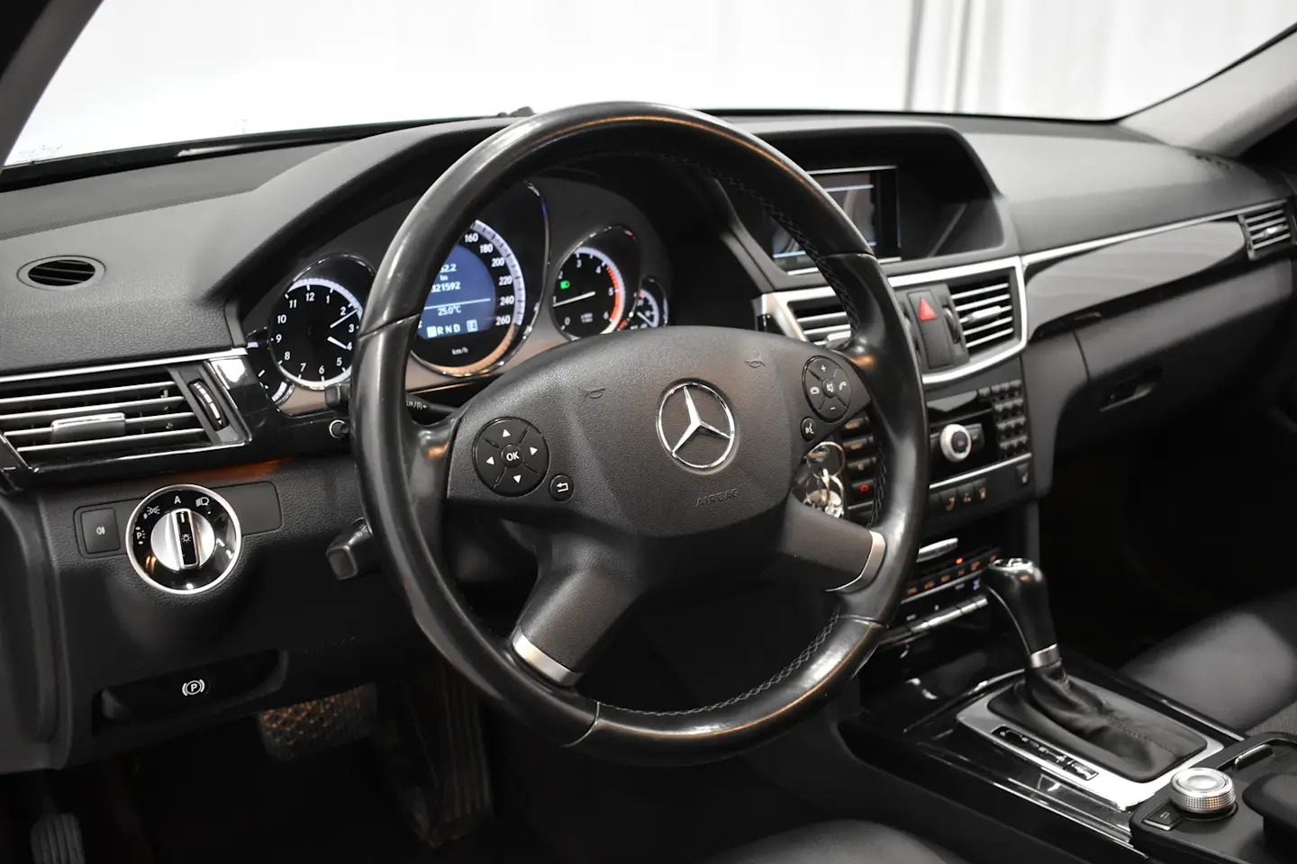 Car Image - 7GsNynn5njjkXayuJrk2b6