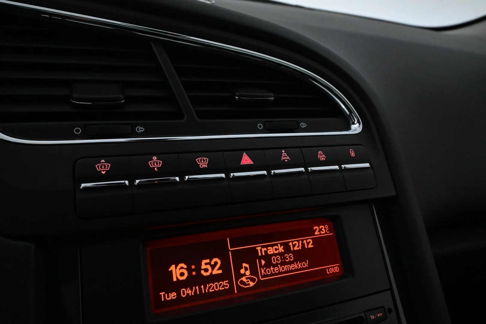 Car Image - 1C0zkr0rqvi7qltffJ8Pui