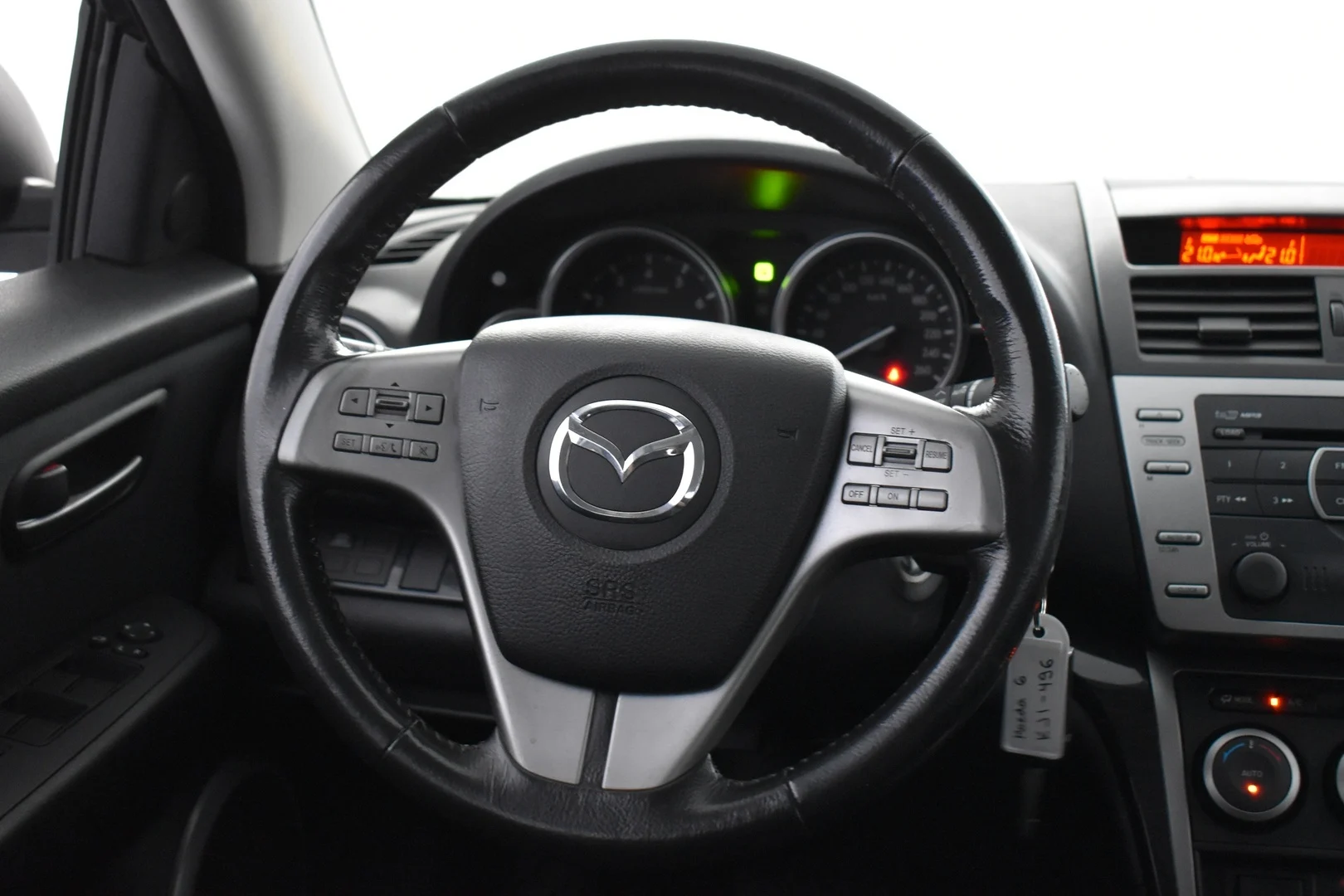 Car Image - 1ef6qFJLyzXACeSEnYNa1O