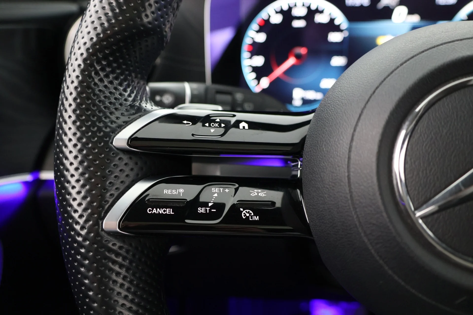 Car Image - 6YZeayJlYlEkKzB6Me35DS