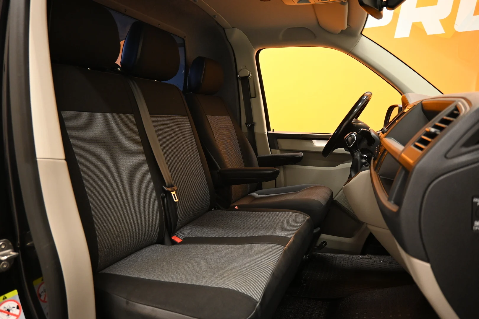 Car Image - 75kcnDUQqmC9lDYJ5dKcyQ