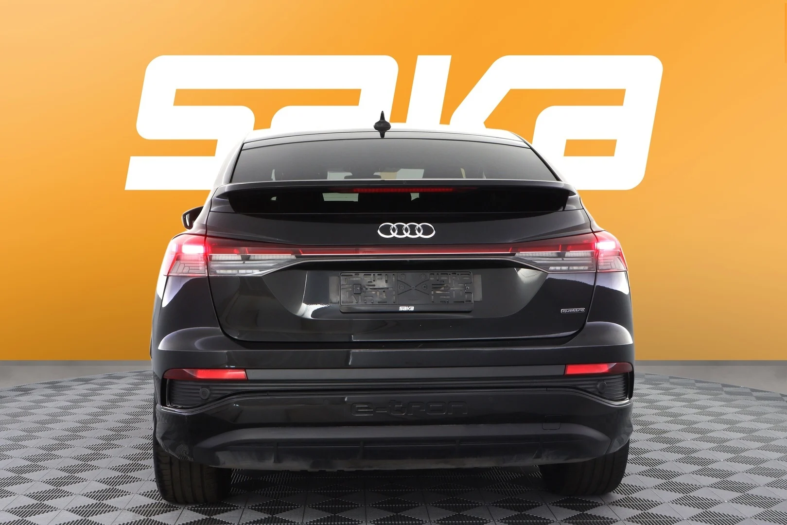 Car Image - 2bX5vKIBSfr9AujxOupn6l