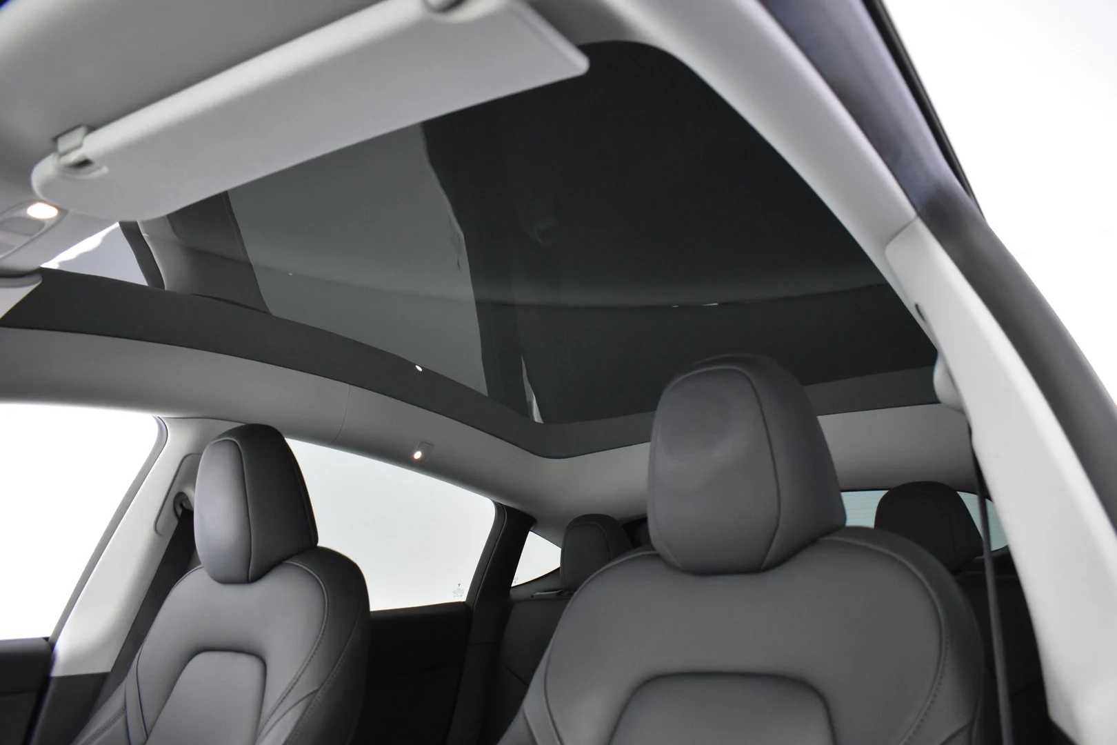 Car Image - XhoNAZYmZzMN9JduGhyqd
