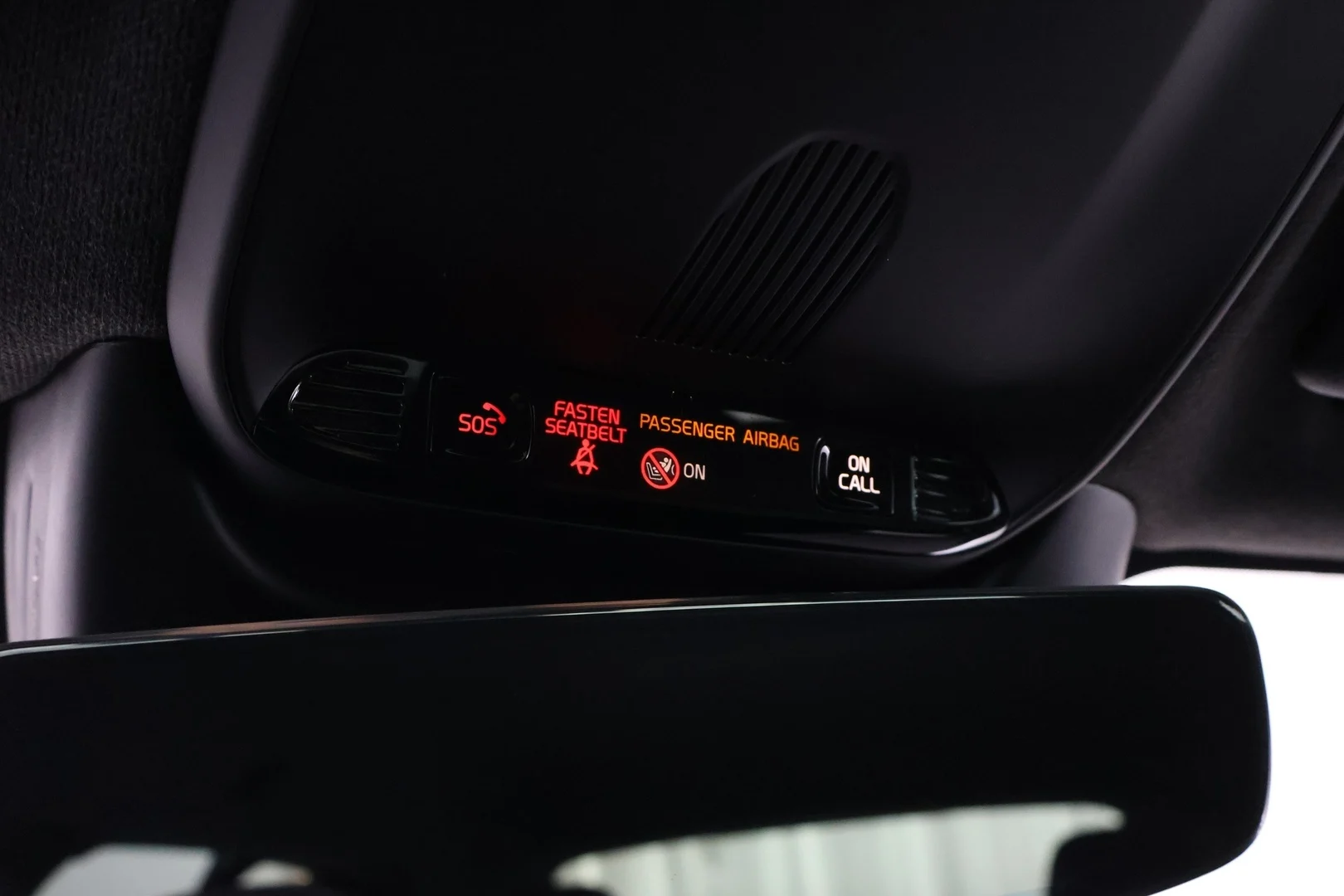 Car Image - 5gCJb8pGcarHuStHQENLQp