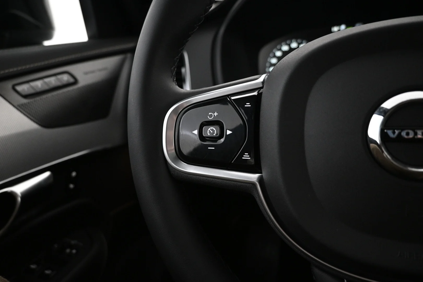 Car Image - 6J5fFOTdYuBMXRc3MAuwG8
