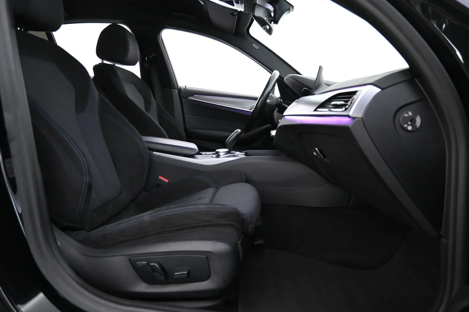 Car Image - 6fJmAJqmklSjMDqw4dto6f