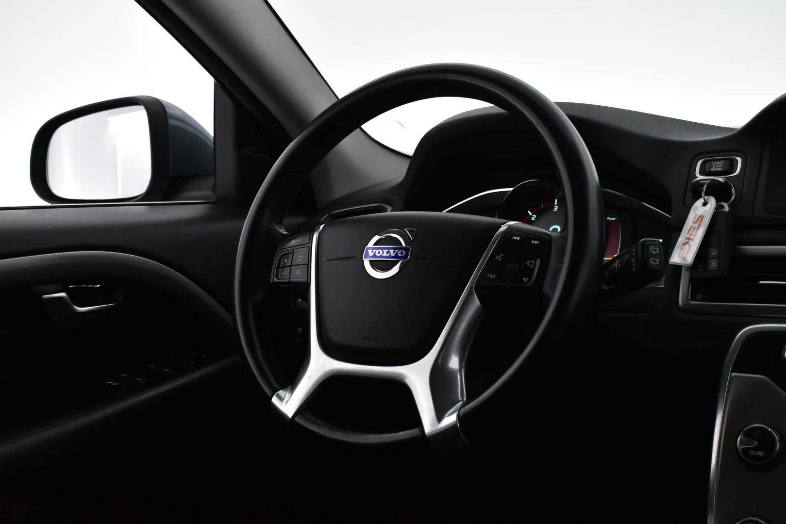 Car Image - 6swUg5RVtYa17G10GFml9b