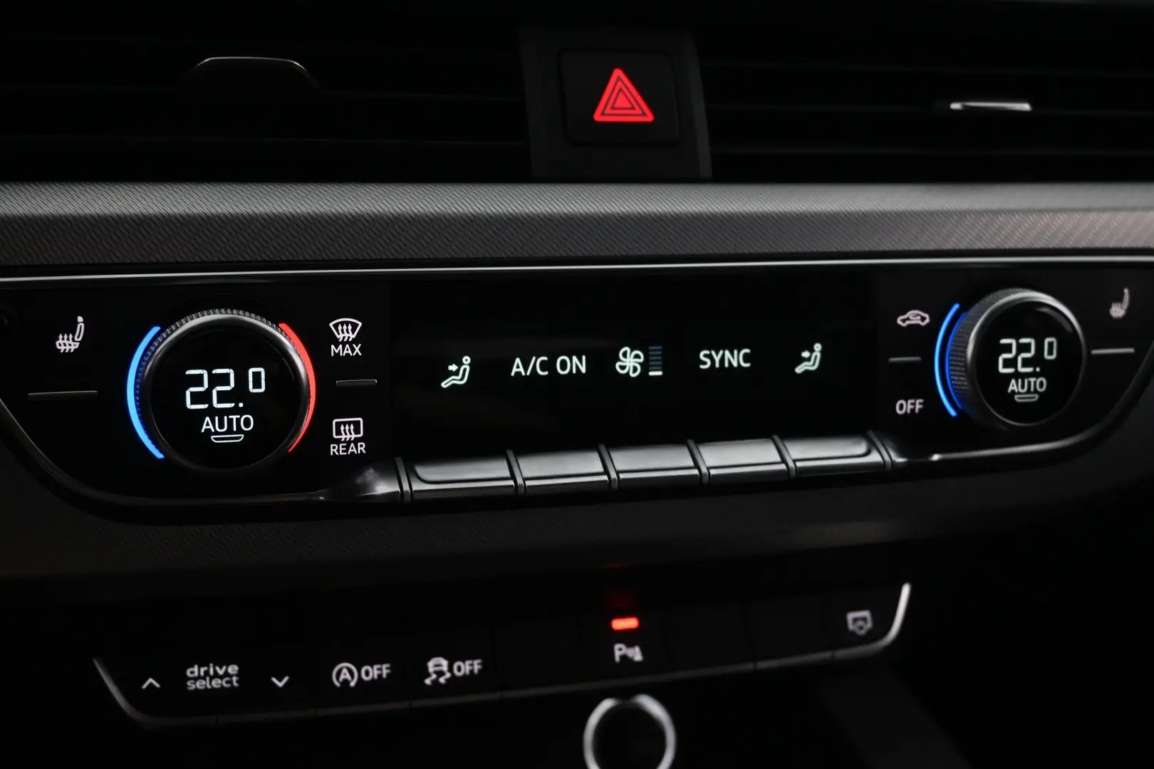 Car Image - 1nxAyhC3SXwyIJkm8xNO2l