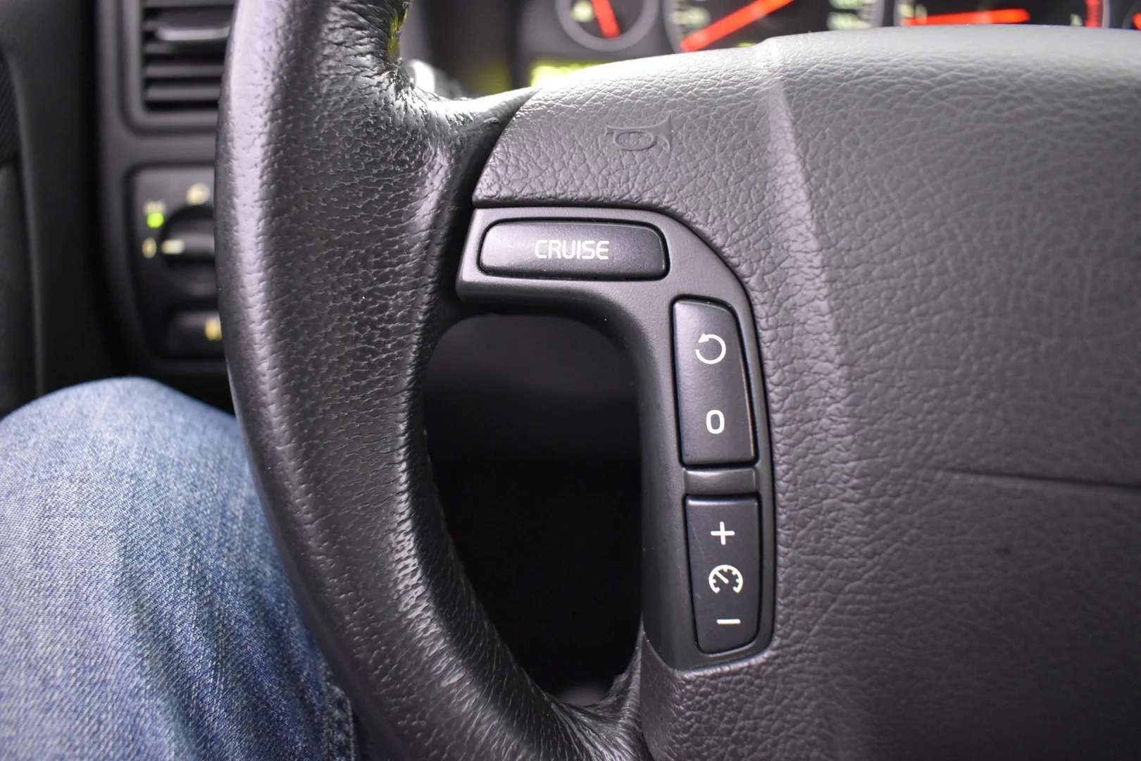 Car Image - 5g1S1ZvTTghKaqMg5p9FuG