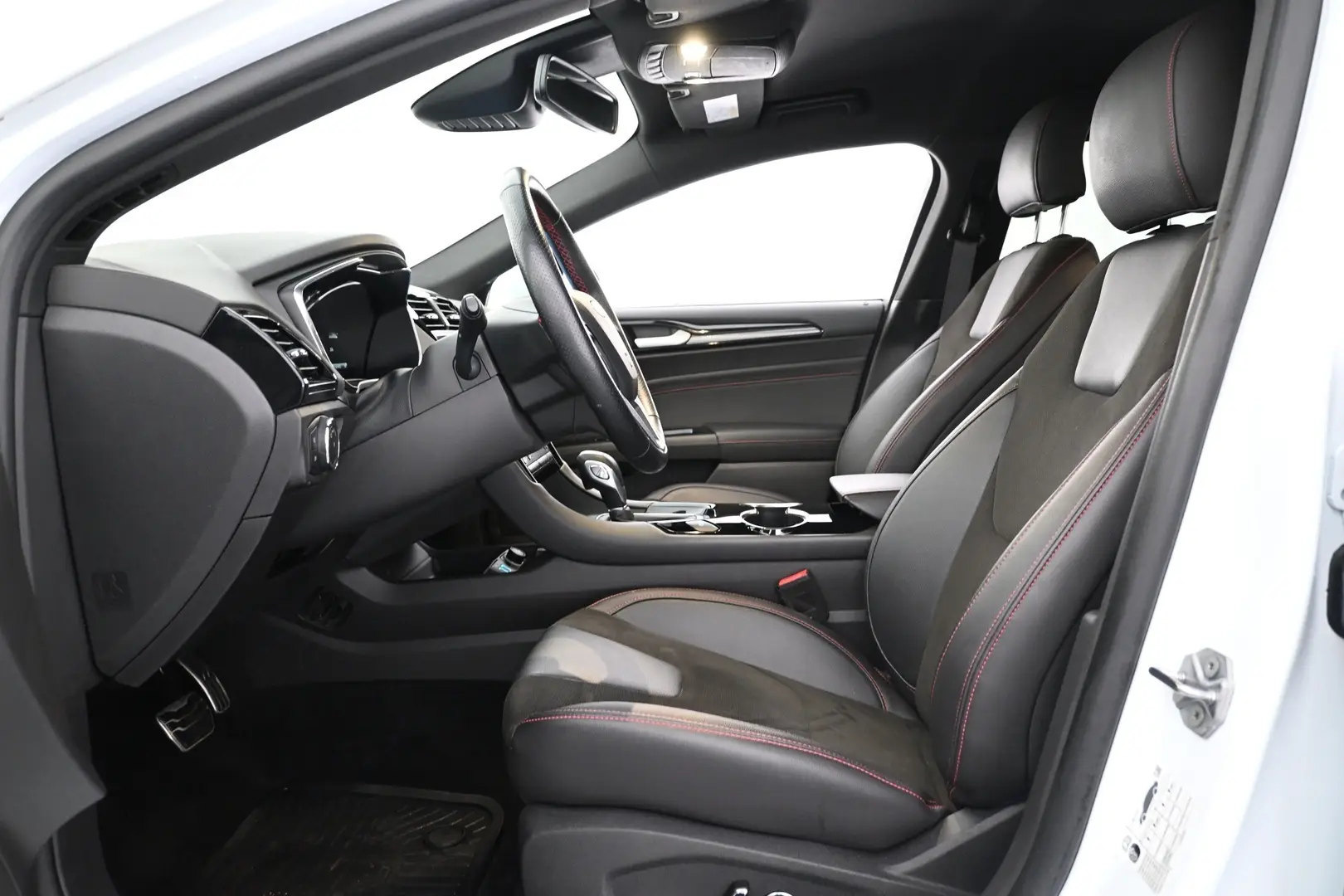 Car Image - 49o12kwdvmhAZfBPMptV7H