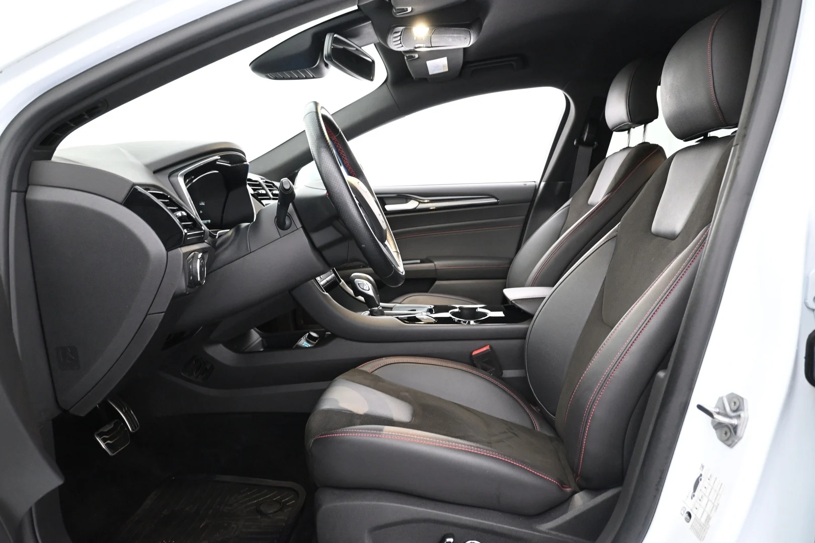 Car Image - 49o12kwdvmhAZfBPMptV7H