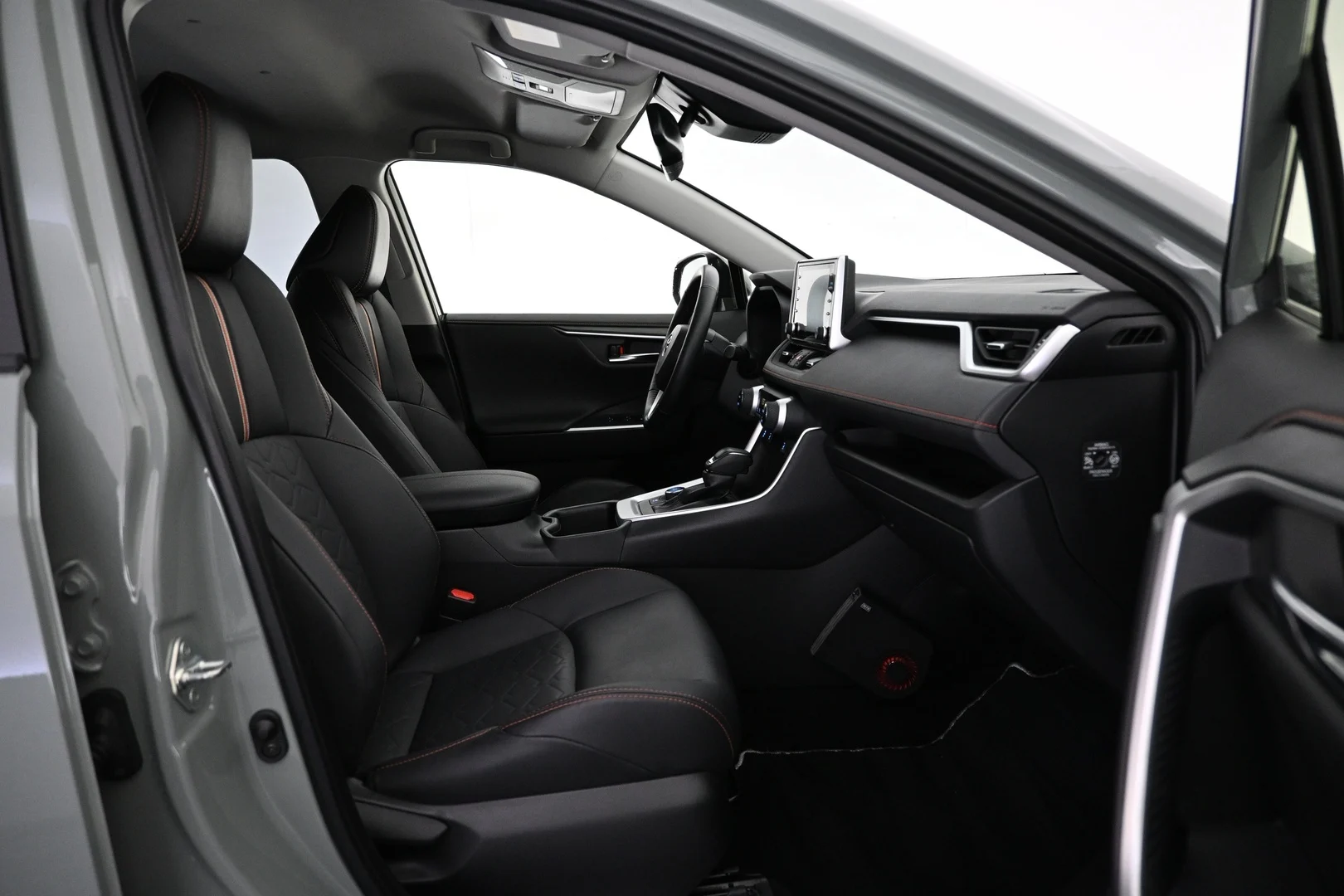 Car Image - i0LPFcWr7FAKLxOdMFHh3