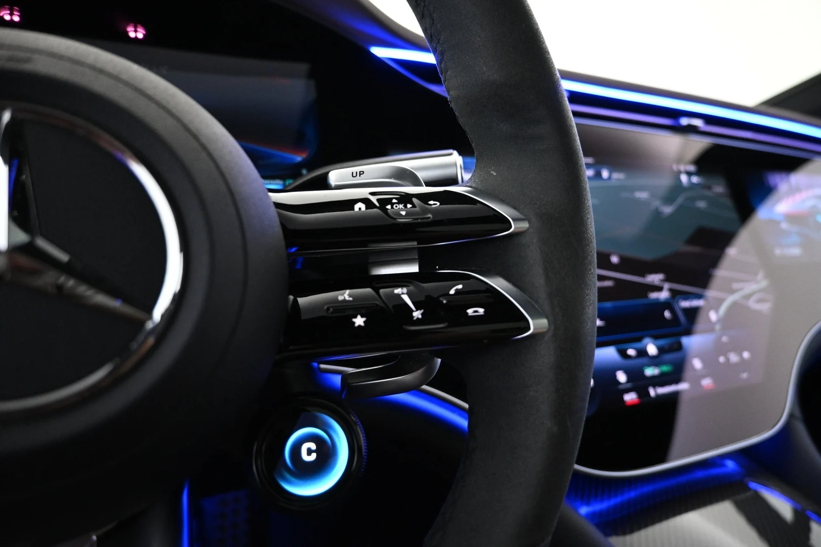 Car Image - 14ZkSMocFHZZi46bXIxM57