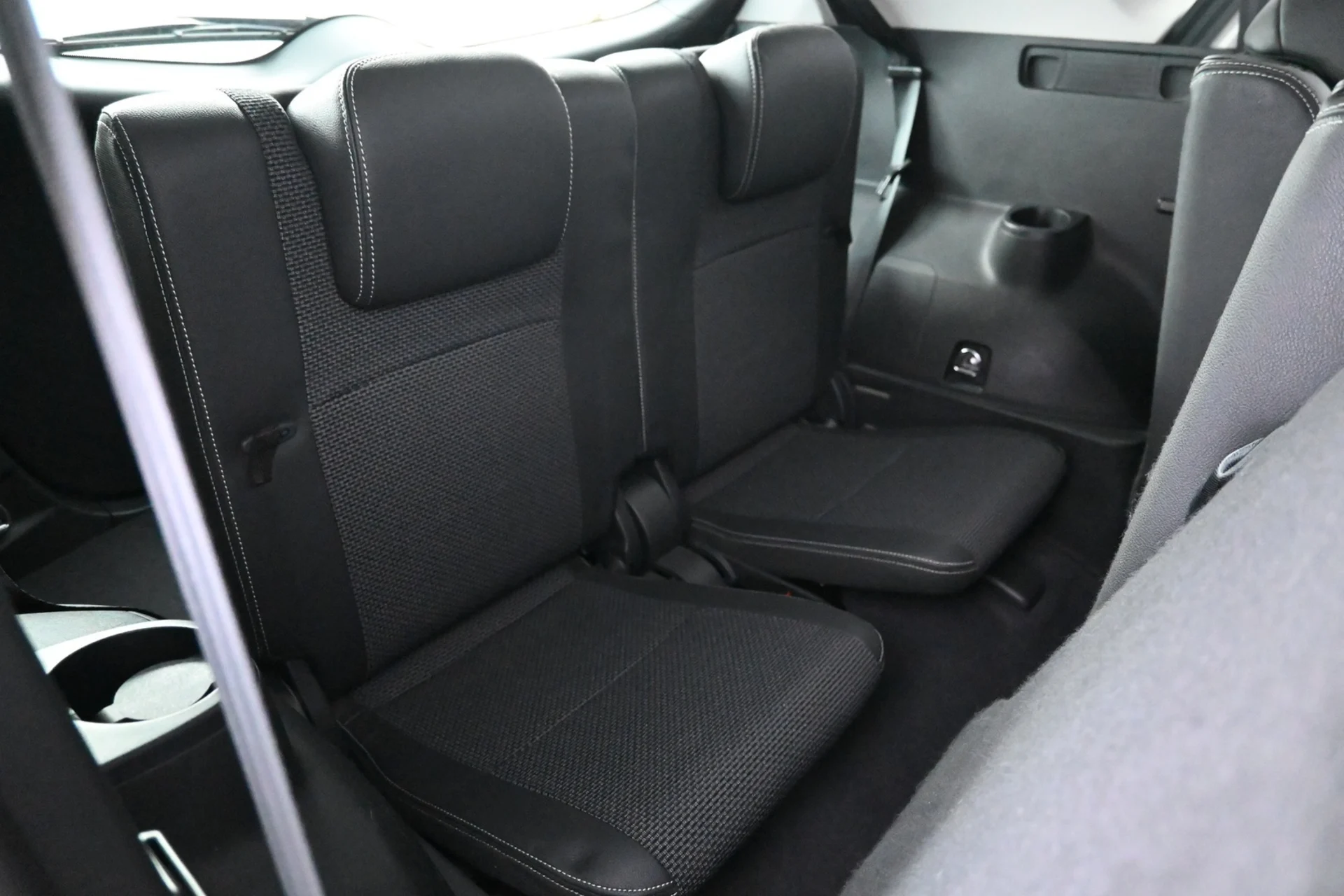 Car Image - 4ANCLx0JRK9xEpHyzB4cZe