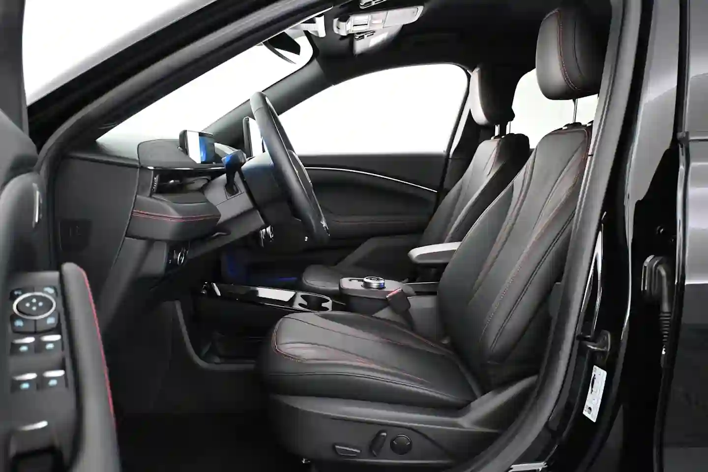 Car Image - 19fXRCgNjUK1ZuPQJQxQOJ