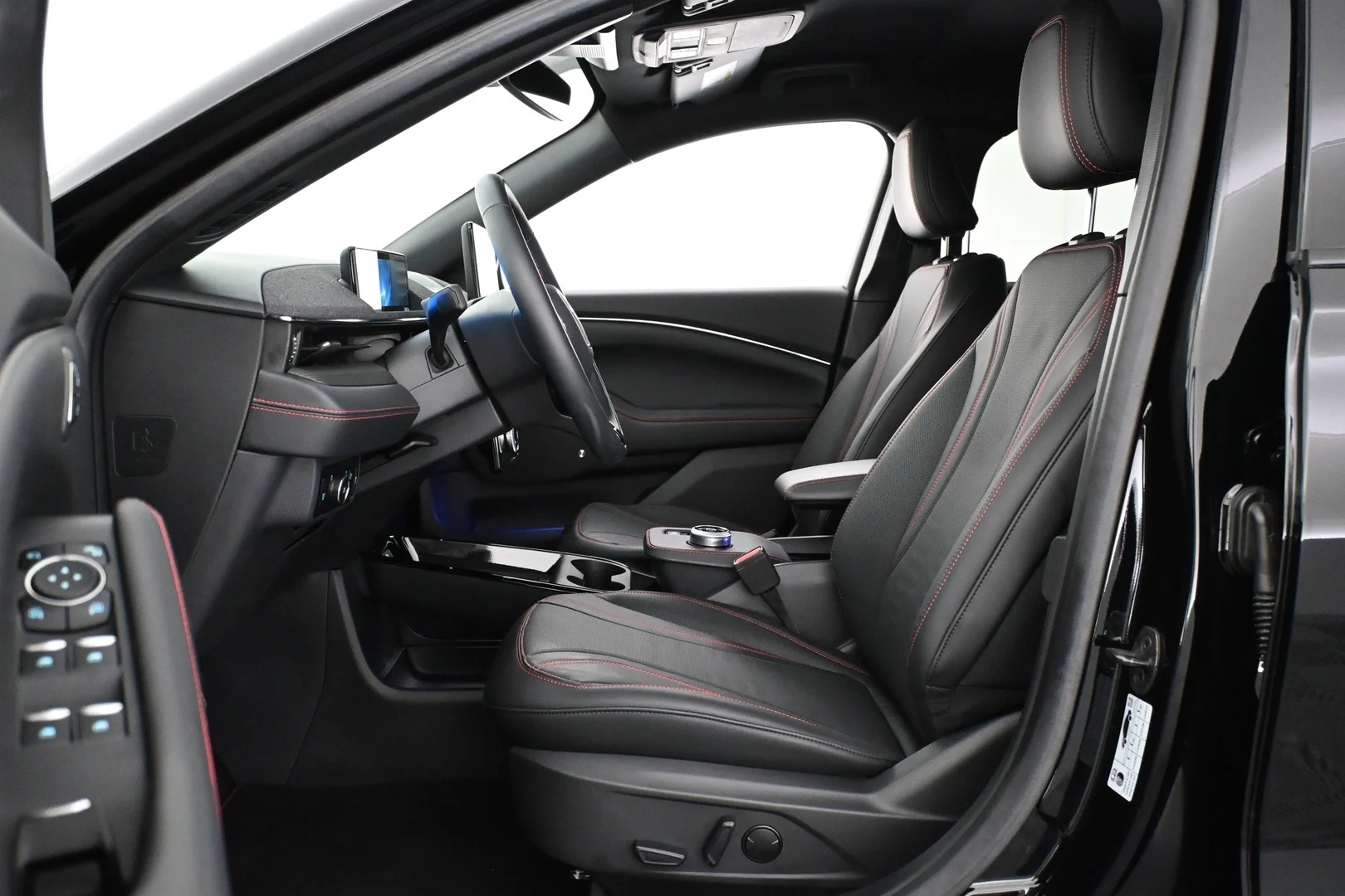 Car Image - 19fXRCgNjUK1ZuPQJQxQOJ