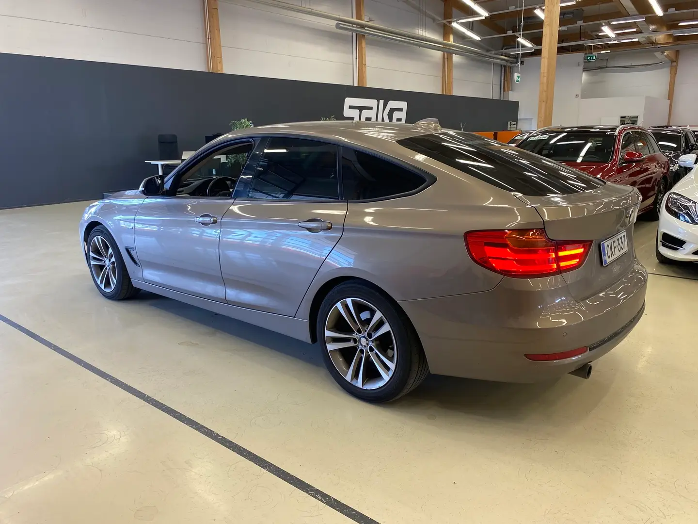 Car Image - 6CMLJcr5XvvNHKNrhMGhPv