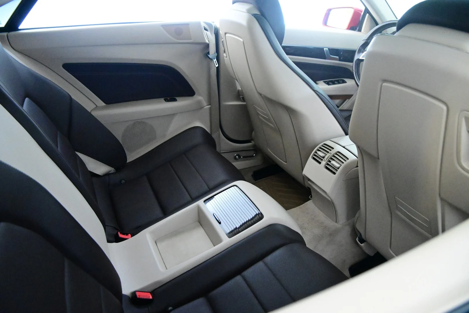 Car Image - 40fTtCiYeyMxU5pWEaQXRk