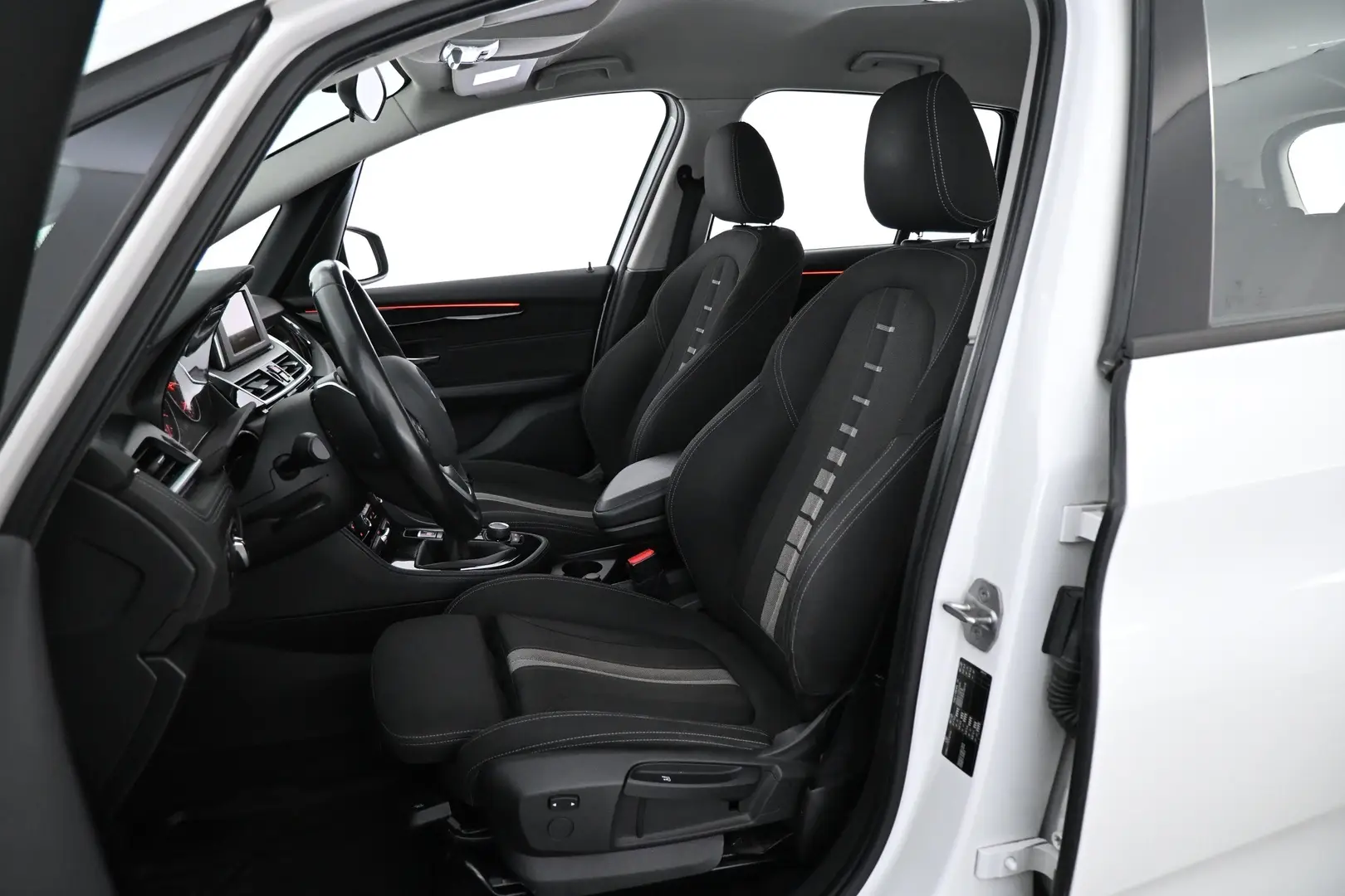 Car Image - 6o3v5LGMFokIic79NbOMPp