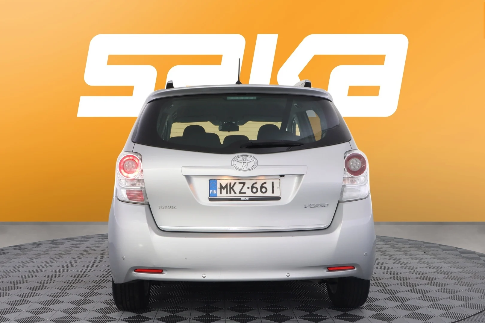 Car Image - 6LhlB0WEuRpOdPGZsGxHa0