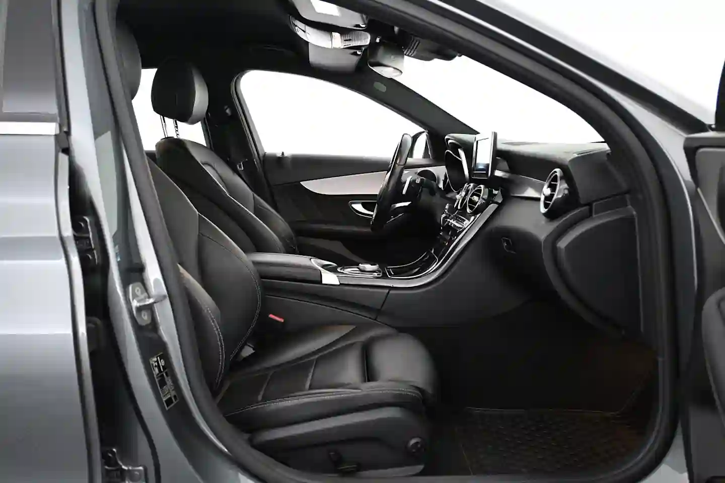 Car Image - 2hHrXcLahSCigf4yiGwEgm