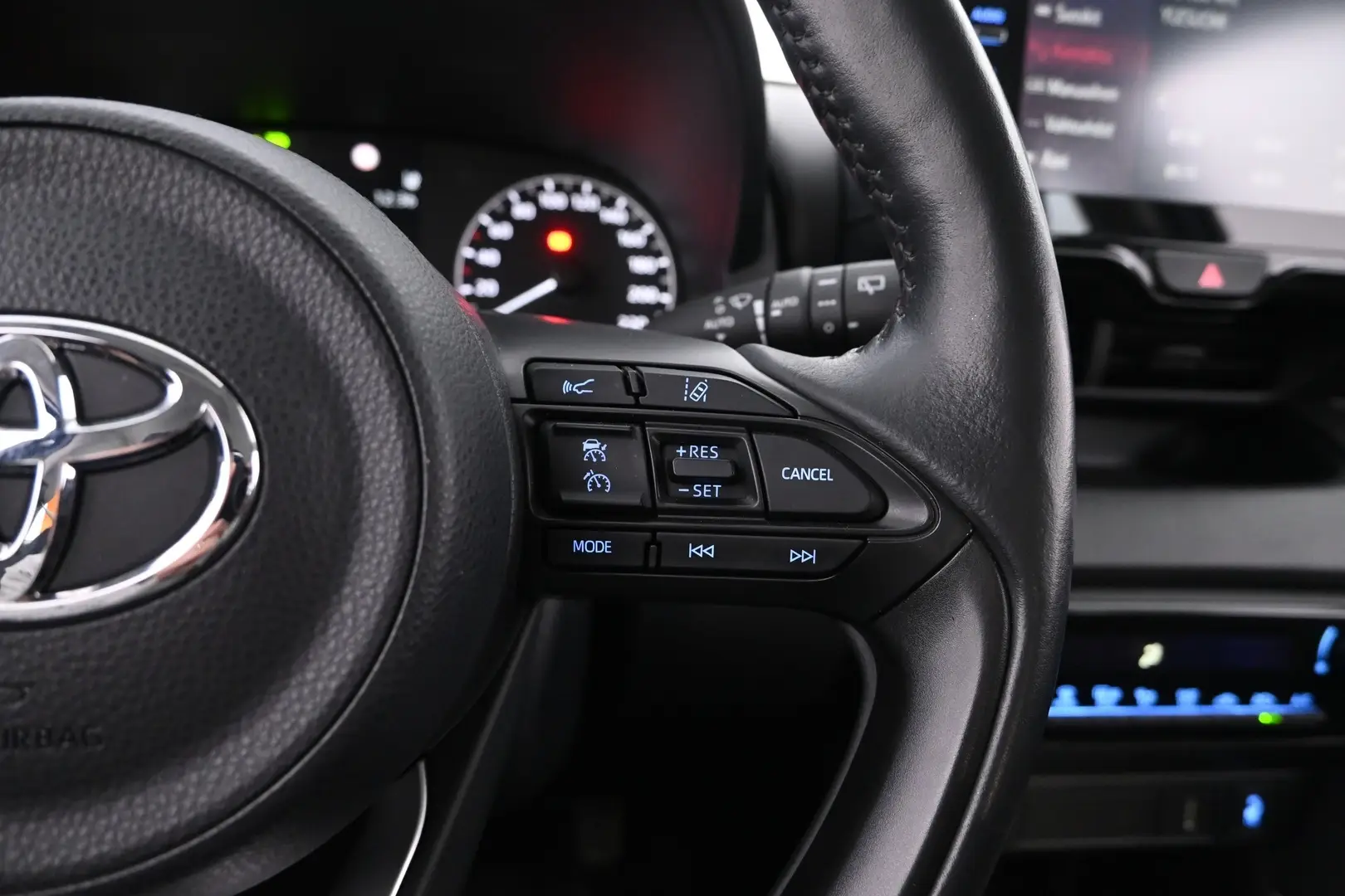 Car Image - gYm3eSEnOl9WaV5F3CGl9