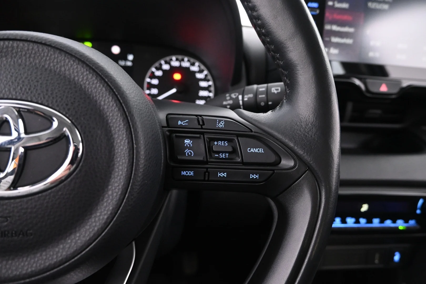 Car Image - gYm3eSEnOl9WaV5F3CGl9