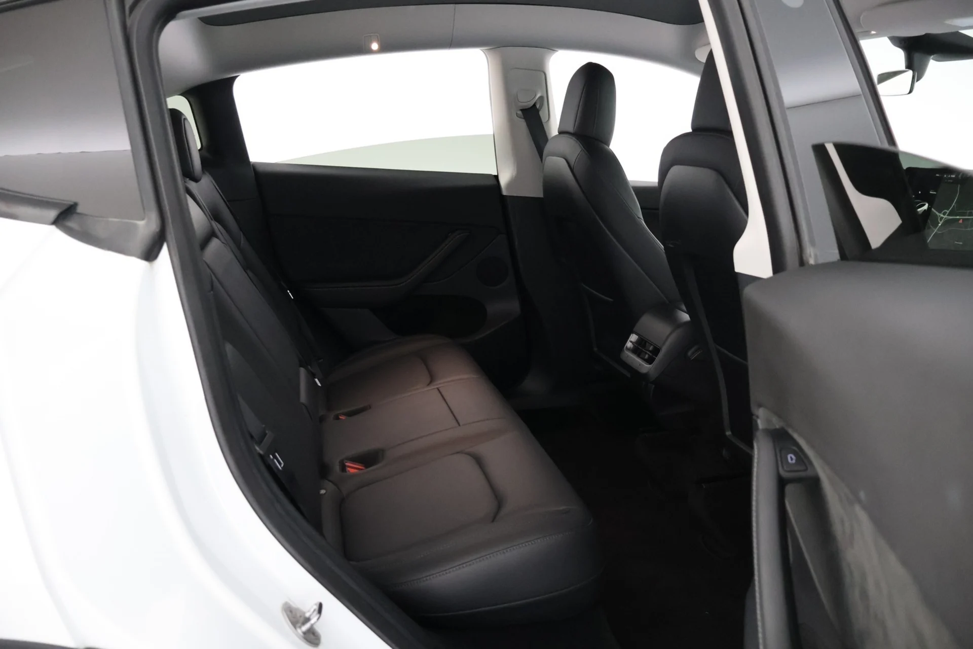 Car Image - 7E2IKaOAjS0va52UR5r25d