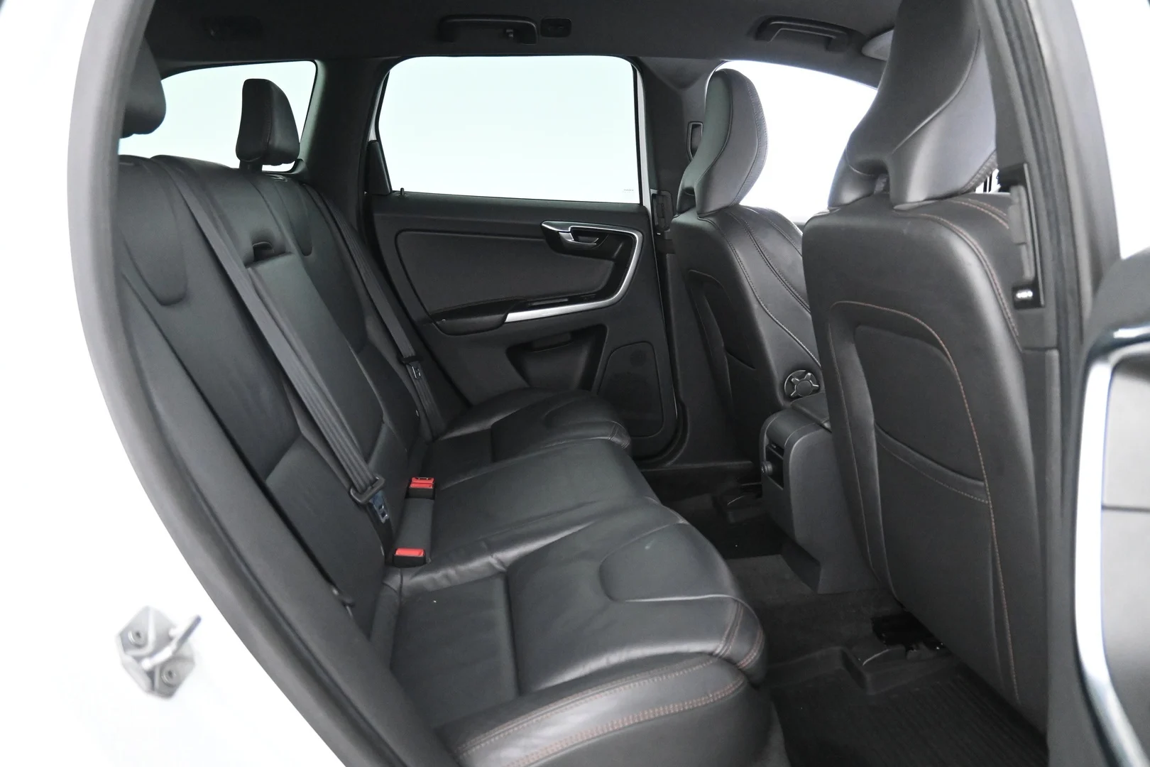 Car Image - 5llrrbFk8GU0Ha0jnGtOxD