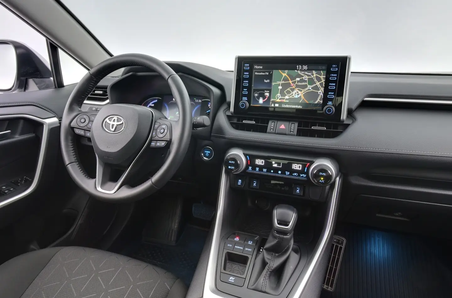 Car Image - 2YMyamGZWyl7HTgTlhQqxC