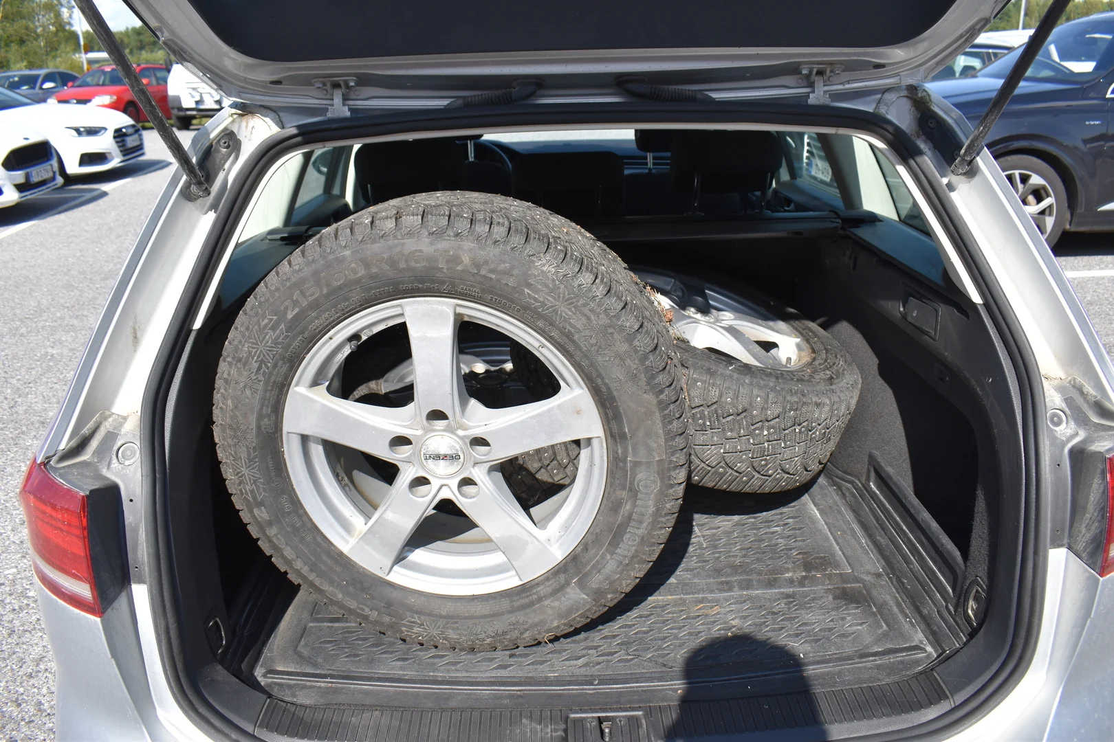 Car Image - 1DnZObmRSDnSmqXUXjnfS7
