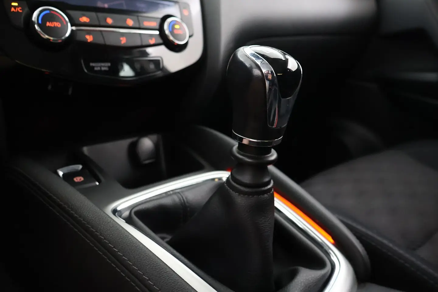 Car Image - 7l2MUxzMMZWmWiRGr6okj6