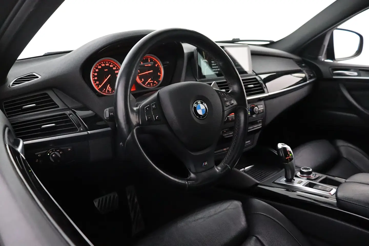 Car Image - 18ZJARyWpLz29zEtYC3AUK