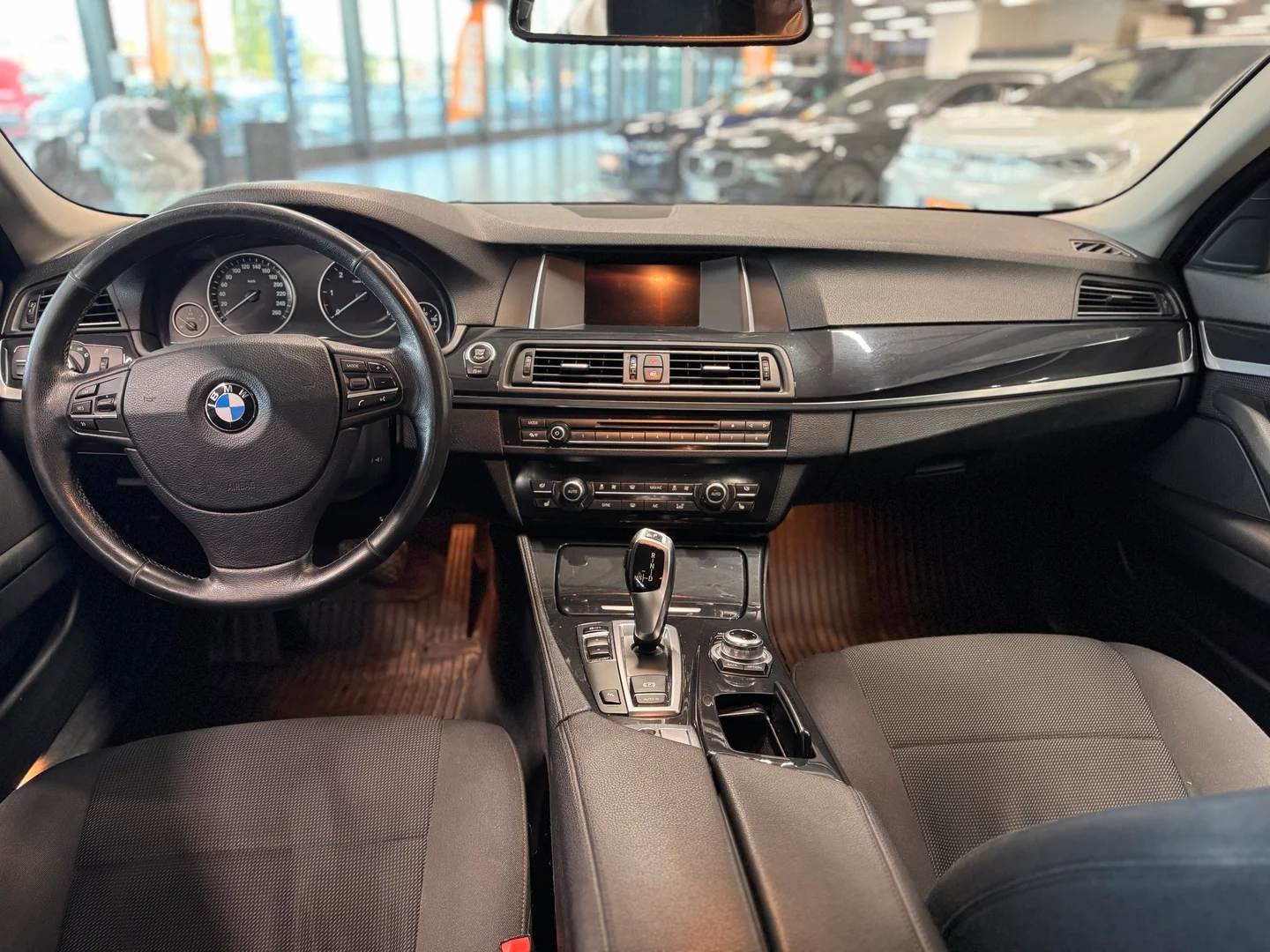 Car Image - 7ahJbSKI2Th2dAyqur3m69