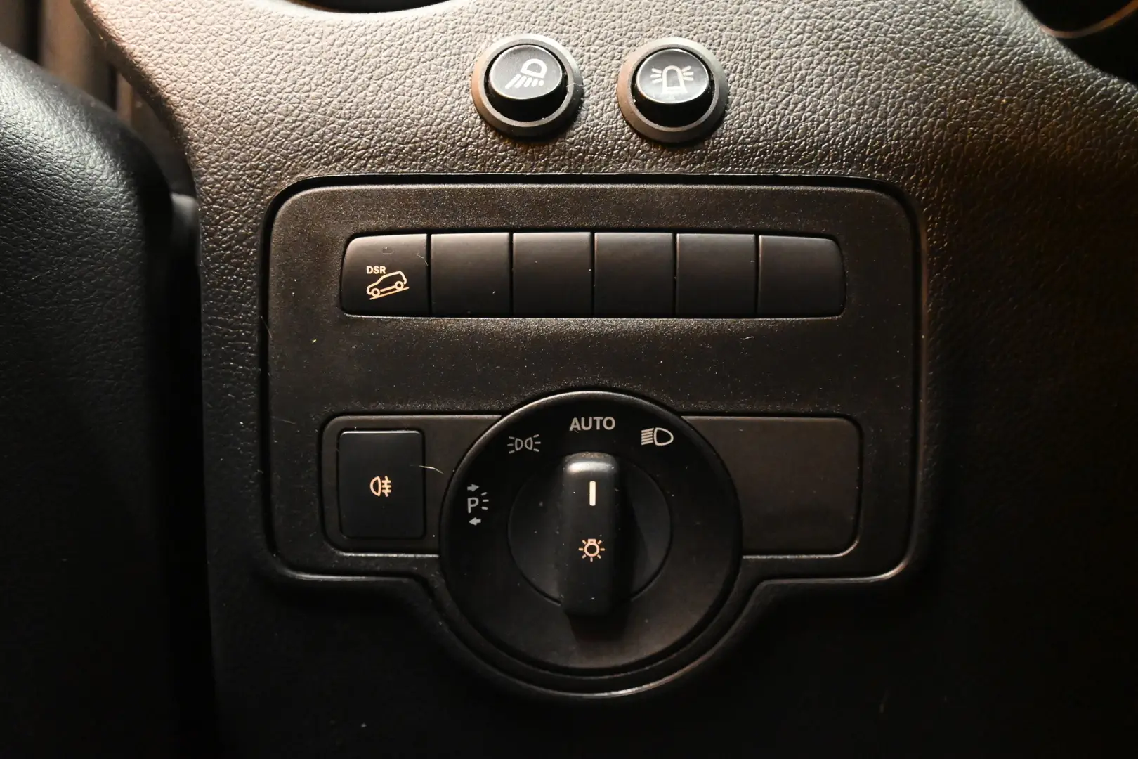 Car Image - 6e12SwmDnWu769yUGCYequ