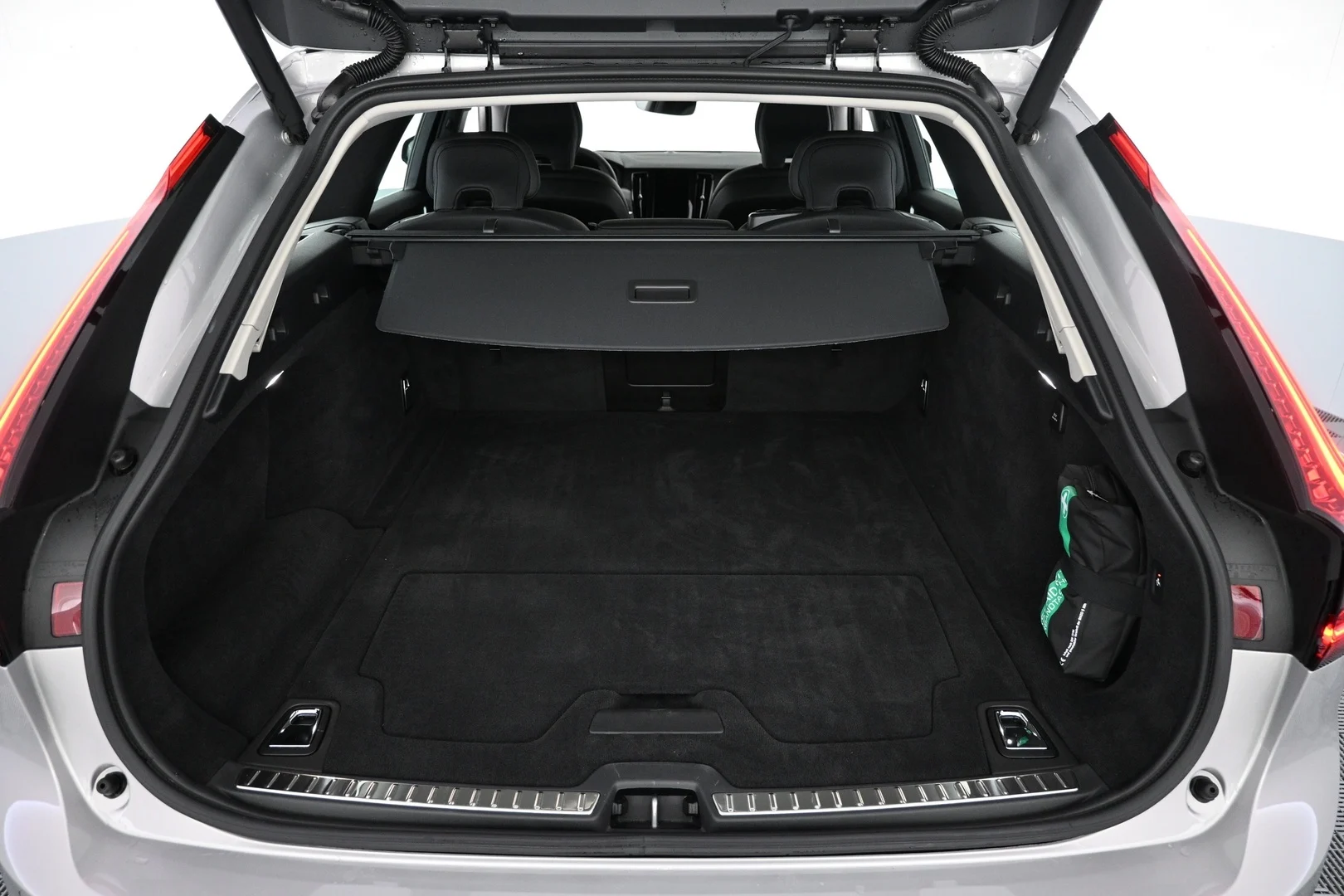 Car Image - 7si1ocLWzjb1Lt8RMh5plm