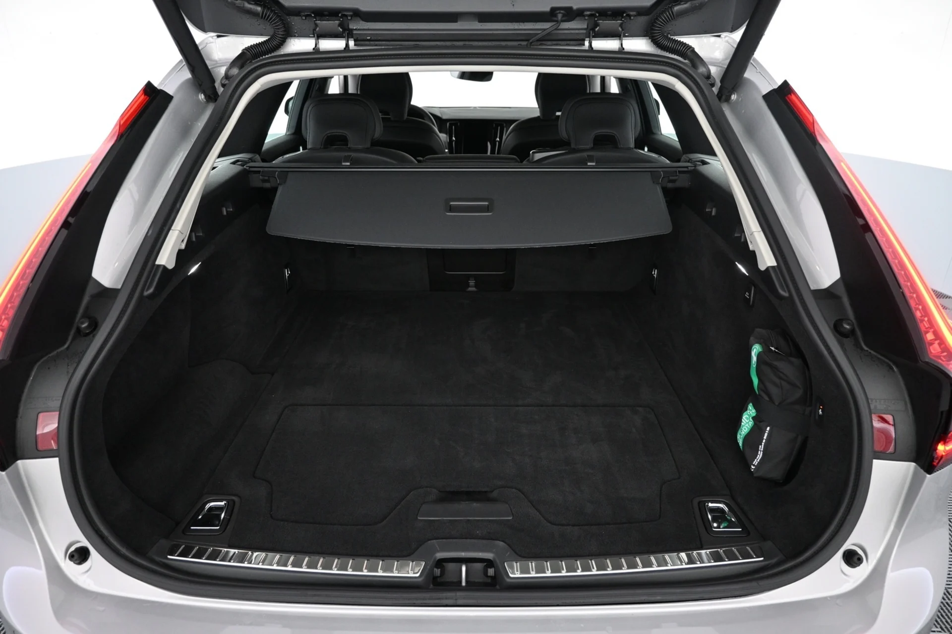Car Image - 7si1ocLWzjb1Lt8RMh5plm