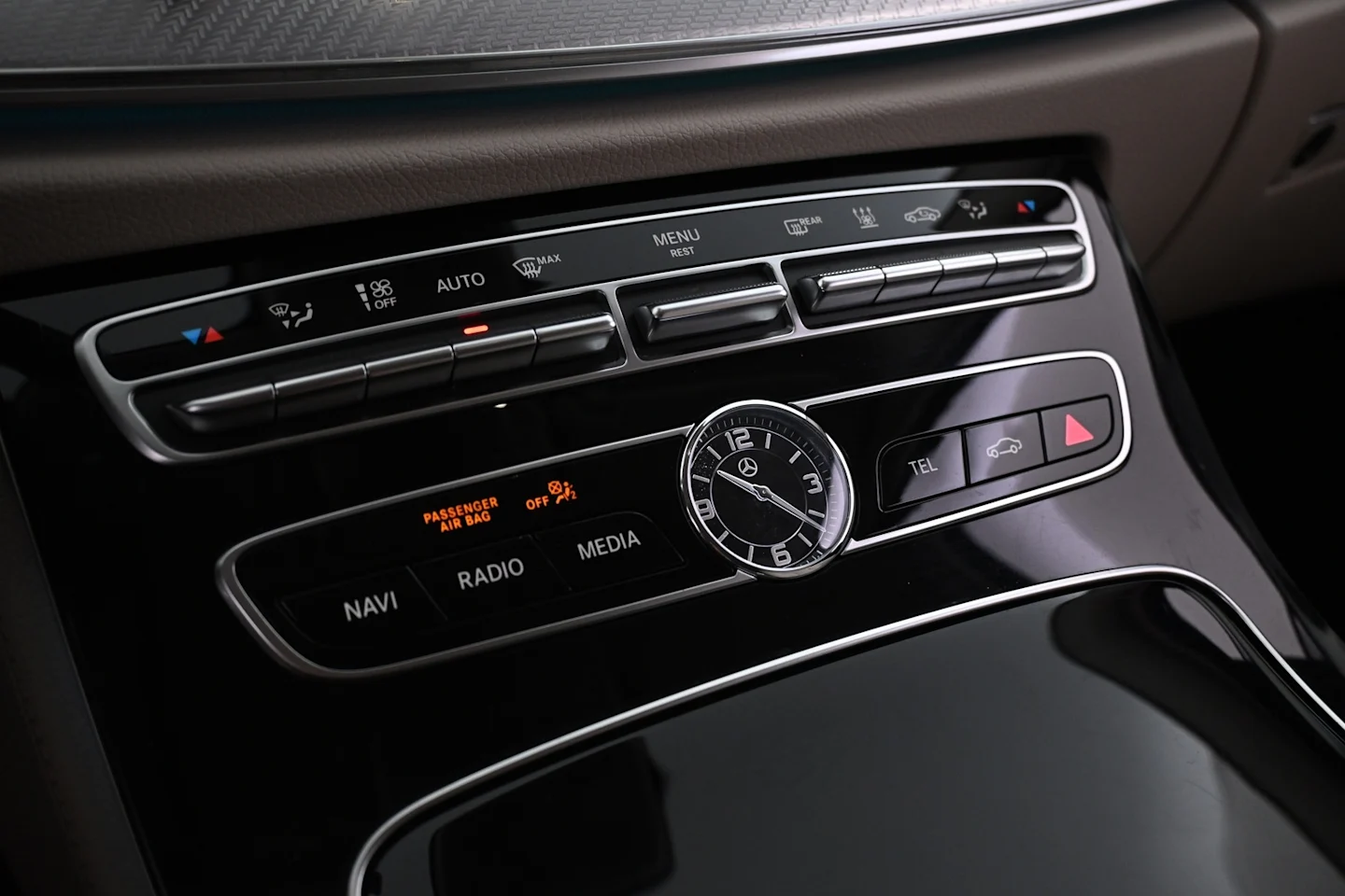 Car Image - TyTXZ7QPZHVqi9To8TksX