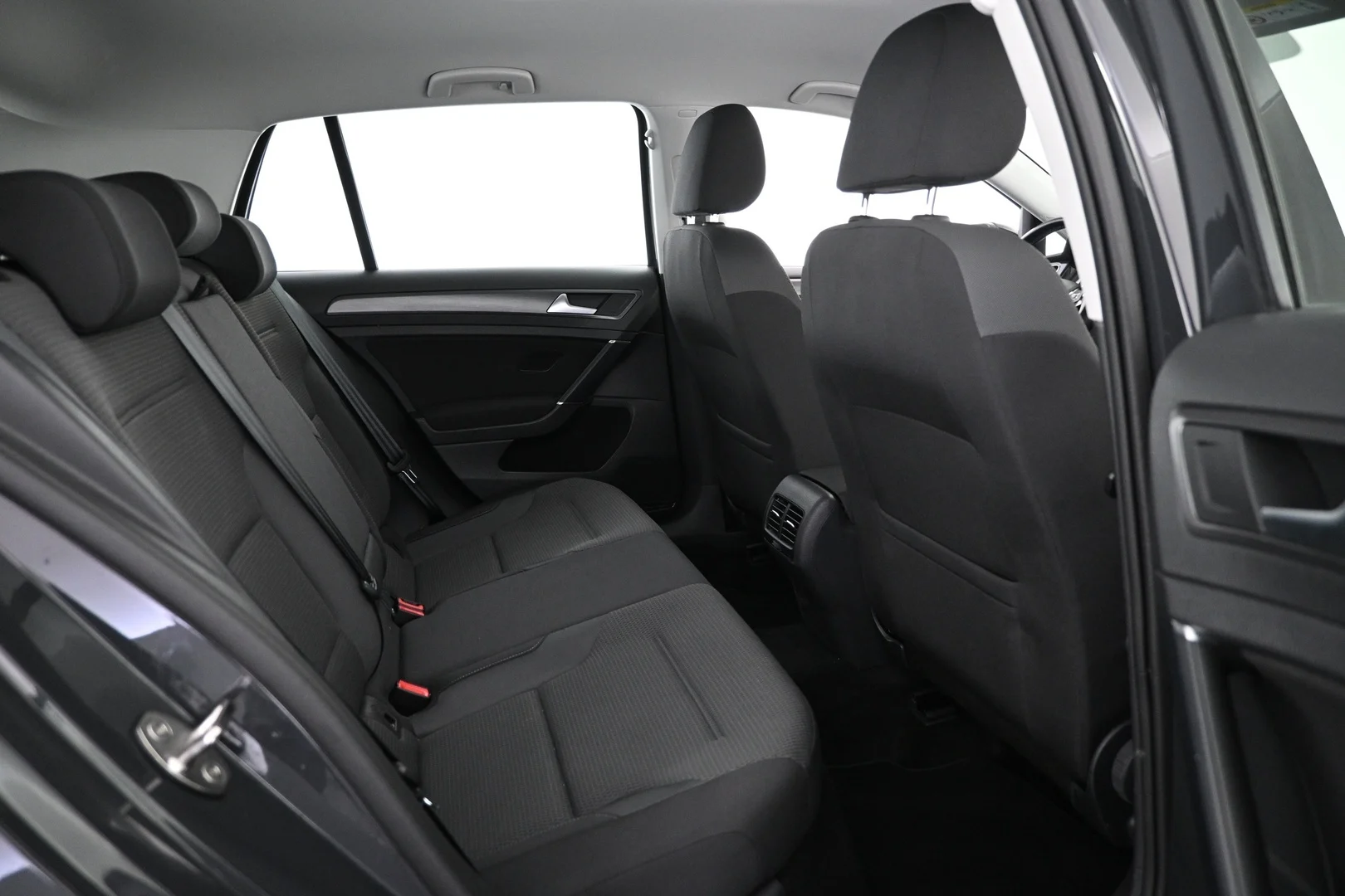 Car Image - 6KiEBD2HOeGFTjQPnIYT7i
