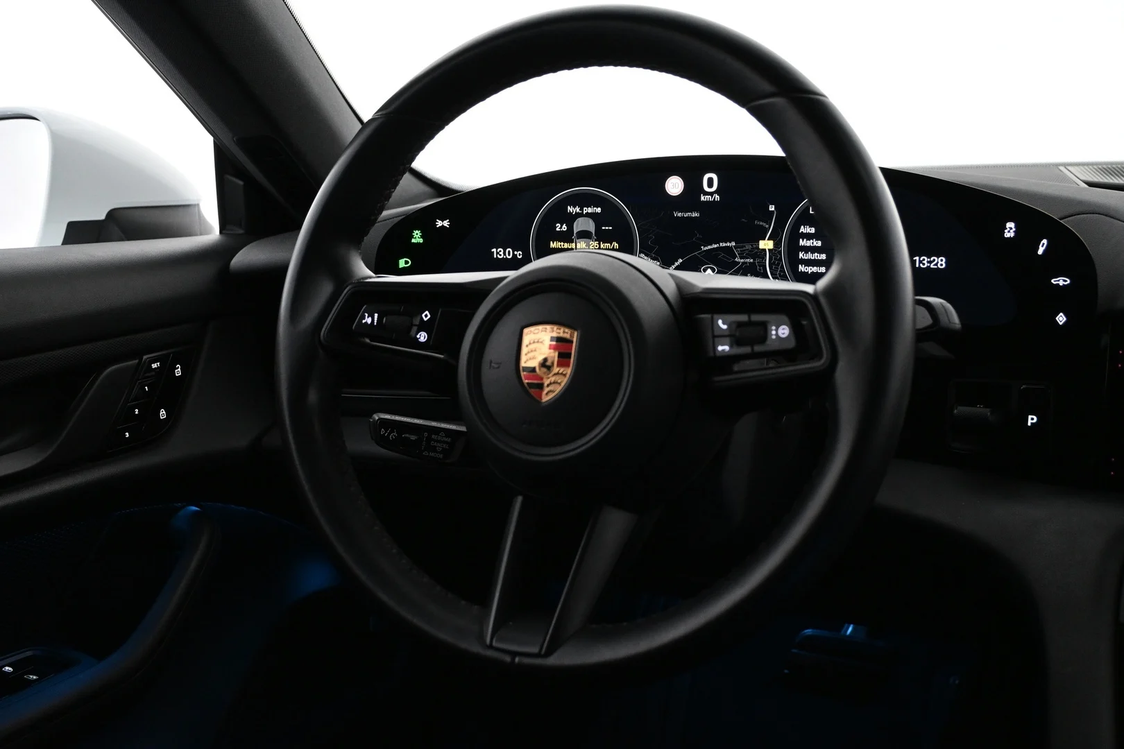 Car Image - 4reBFYPllrETXVa8yF8yYy