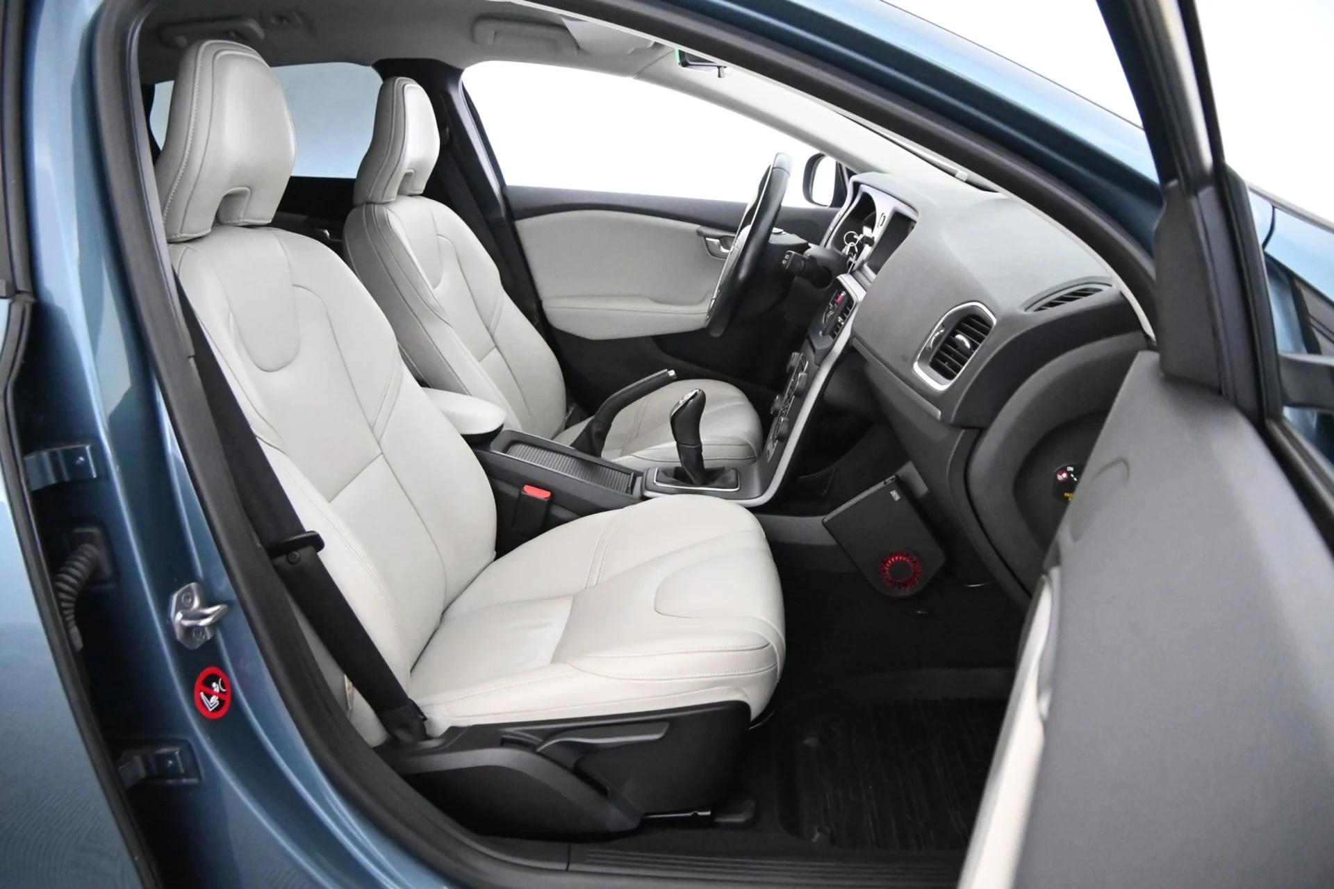 Car Image - 2hT8tpqmQKyk5QkfZNOWdt