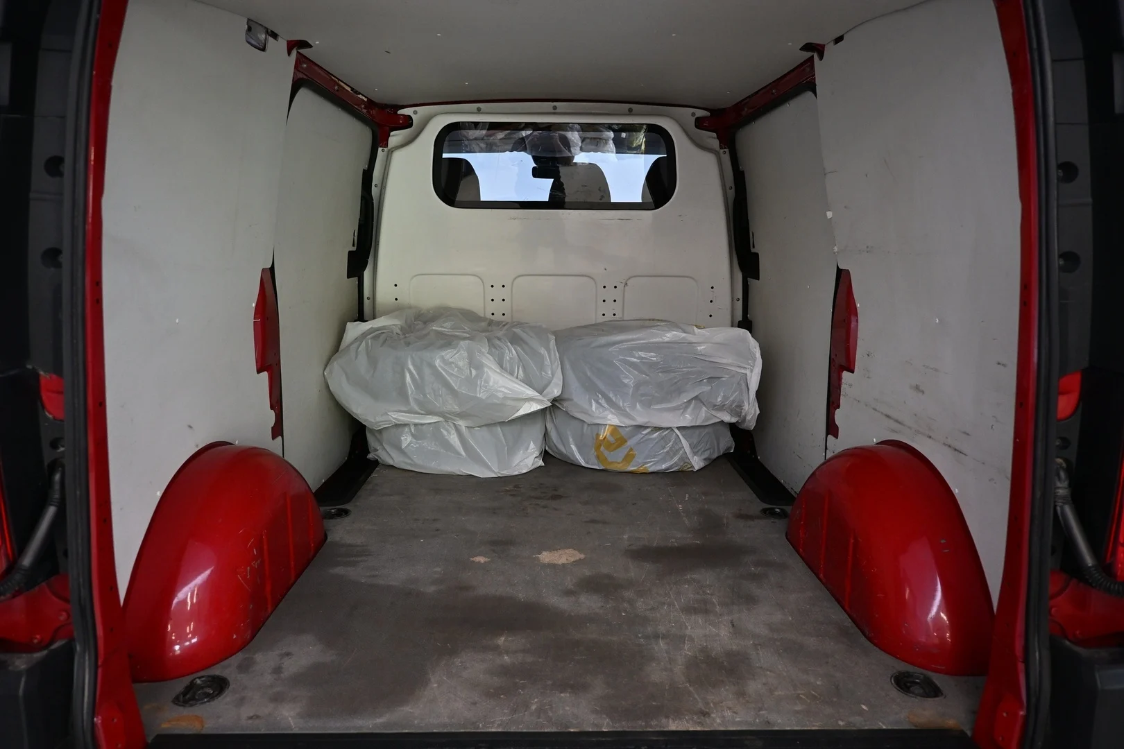 Car Image - 7pL2fN7LFrhUv7u9UygVdK