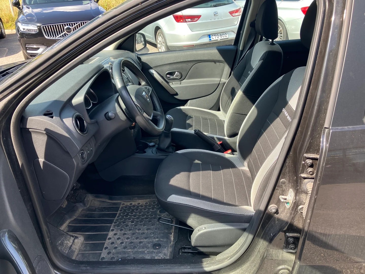 Car Image - 6Qd5QJIamN7WoYhv5ns3VH