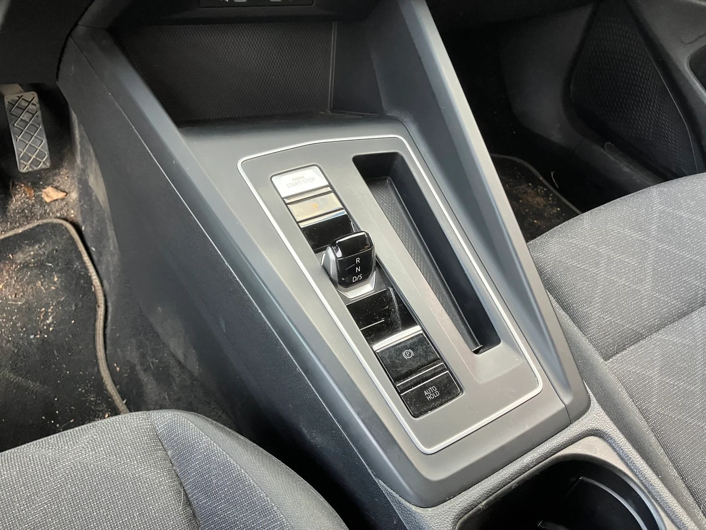 Car Image - 7FeikFRSV1rea8SeBKKqs1